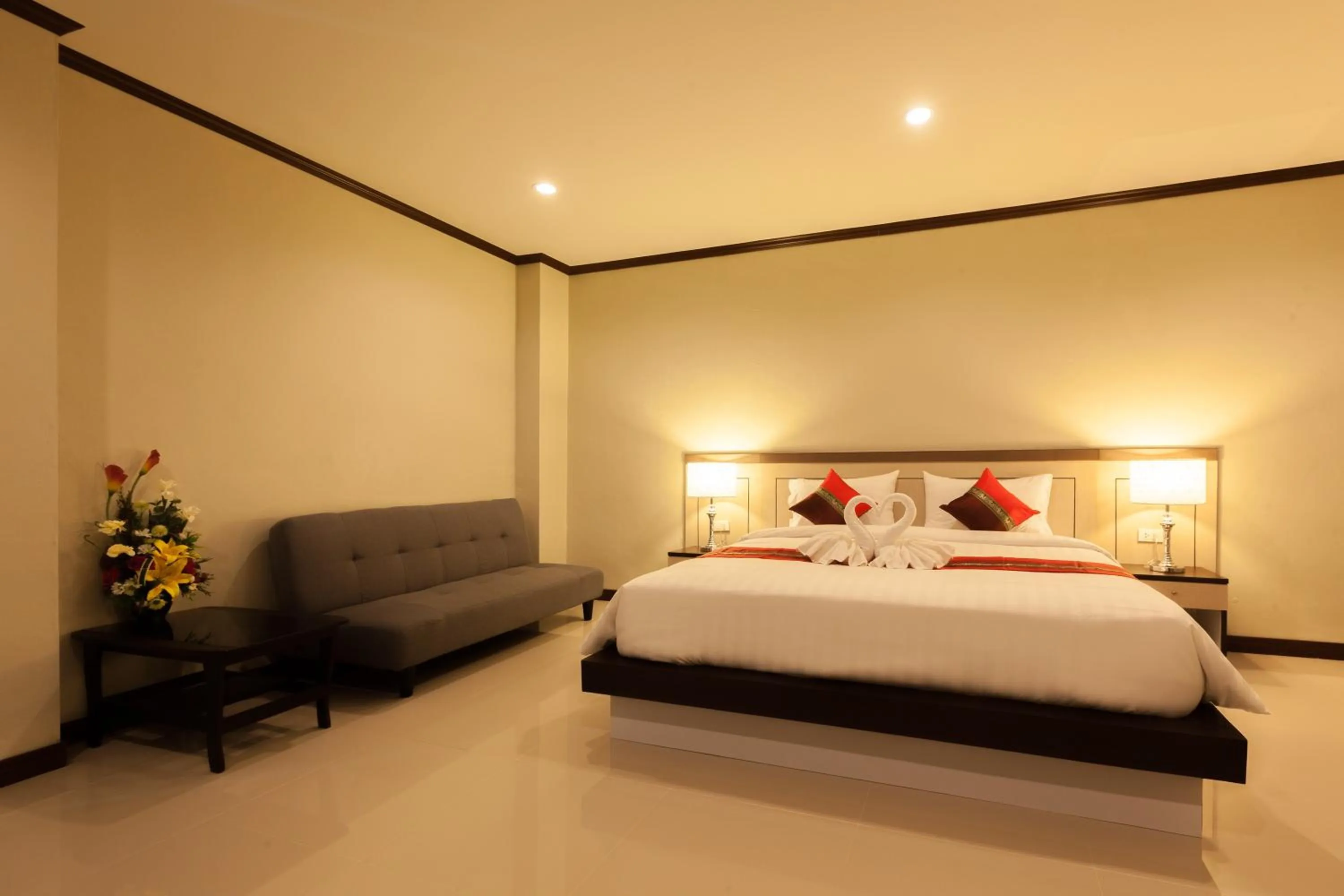 Property building, Bed in Pranee Home Phang-nga