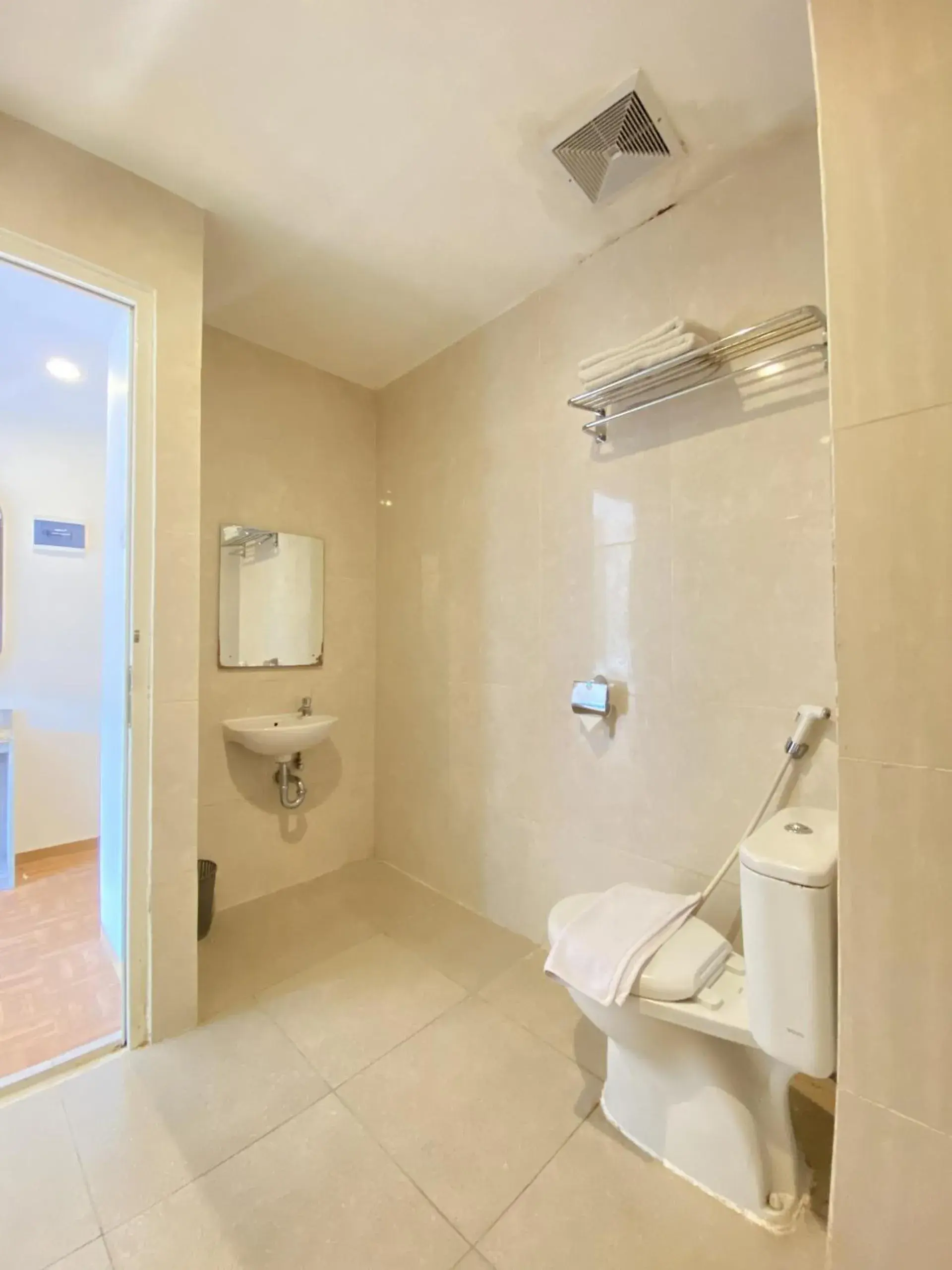 Front One Budget Malang by Azana Front One Budget Malang by Azana