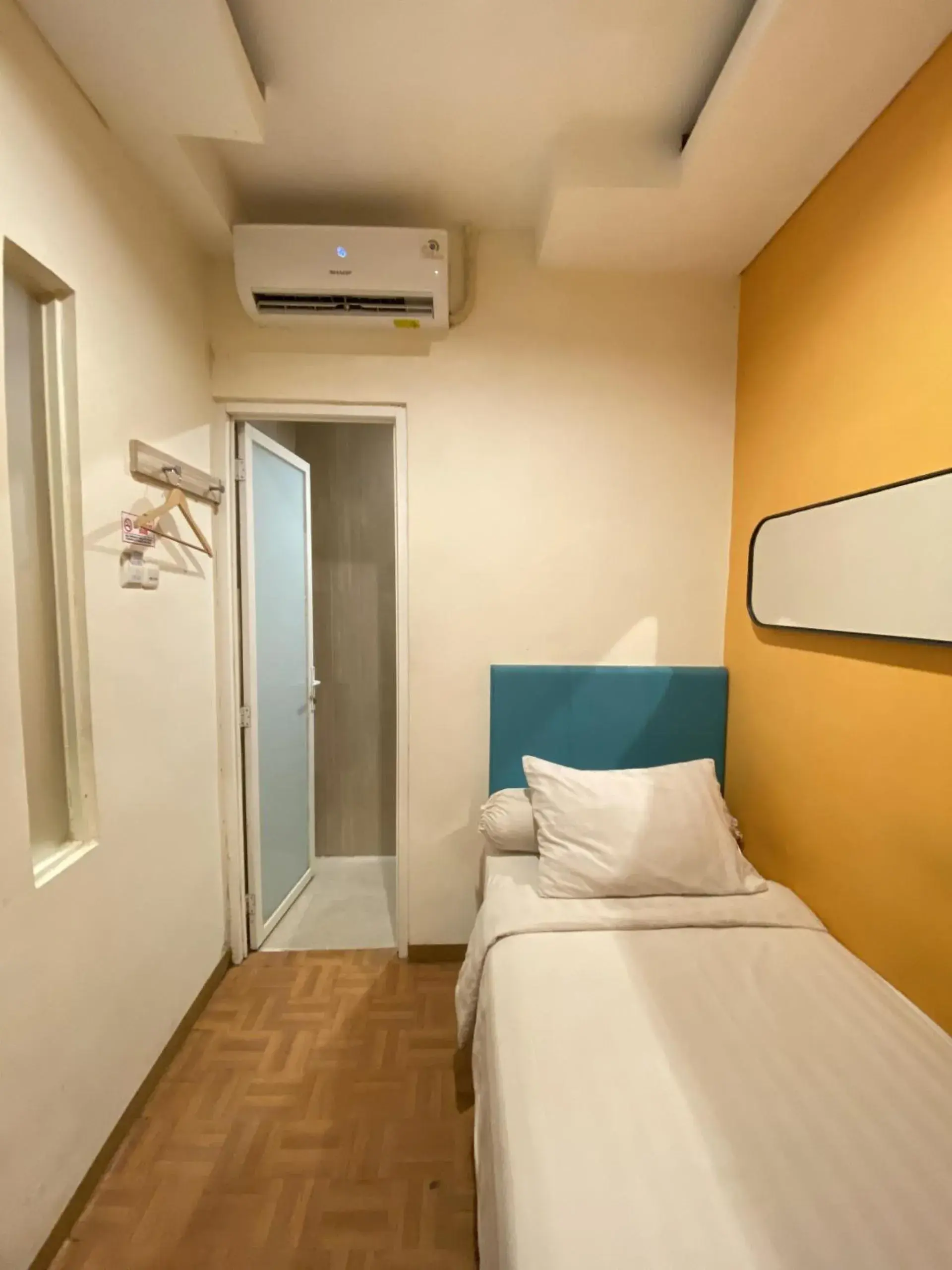 Bed in Front One Budget Malang by Azana Bed in Front One Budget Malang by Azana