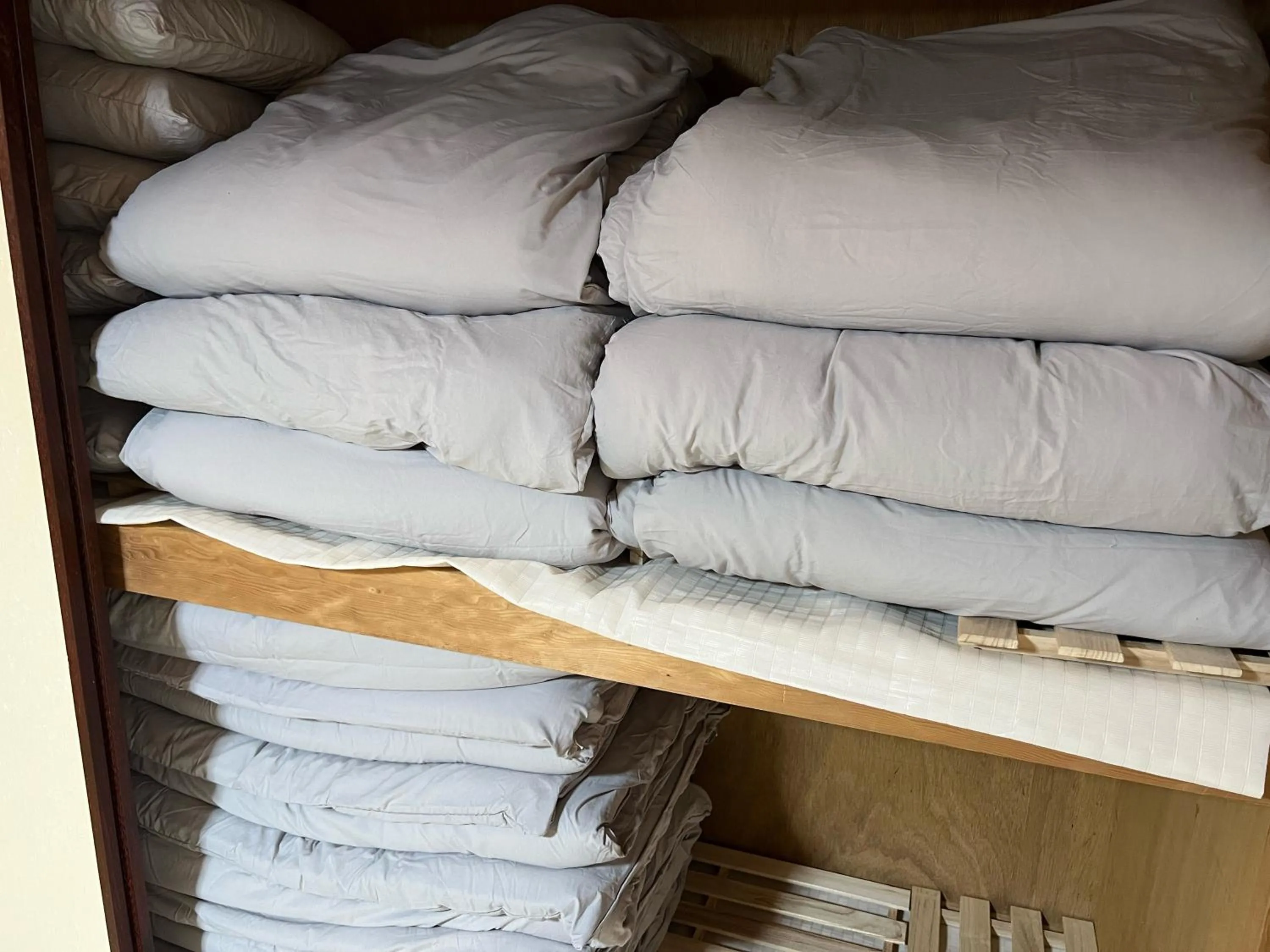 Bed in Kyoto Osaka SUMIREYA