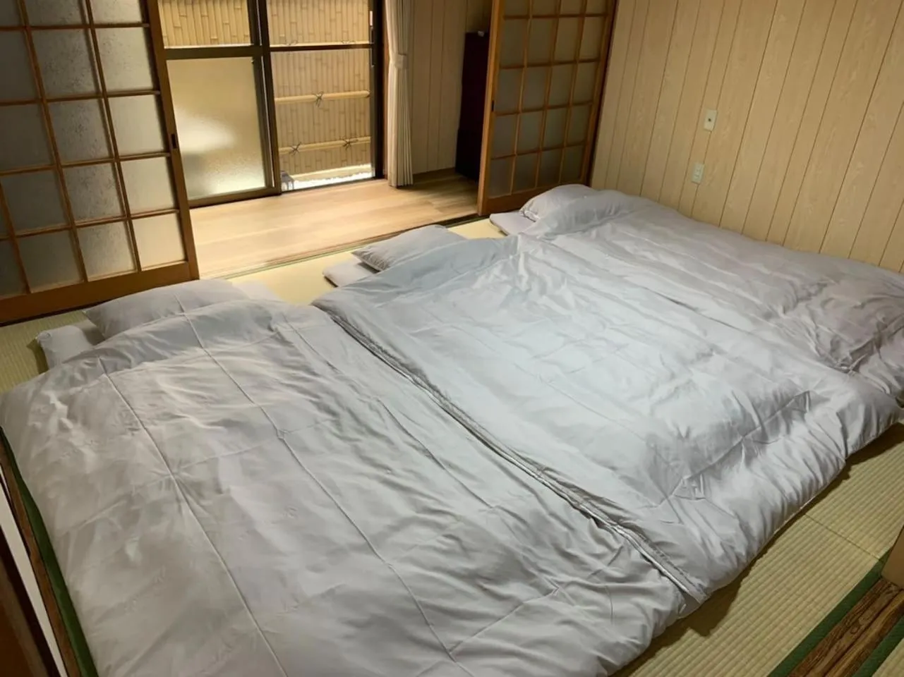 Bed in Kyoto Osaka SUMIREYA