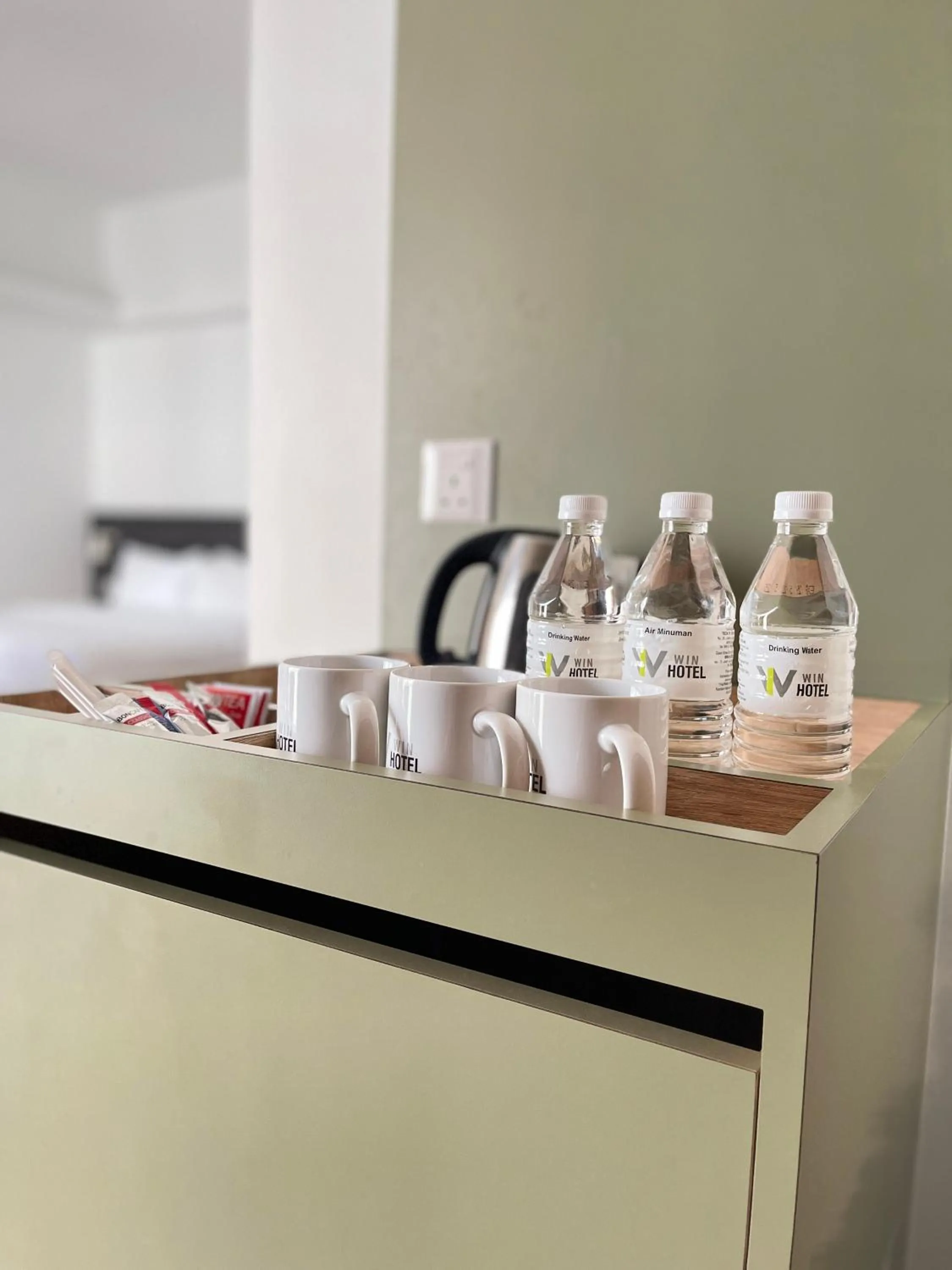 Coffee/tea facilities in Win Hotel