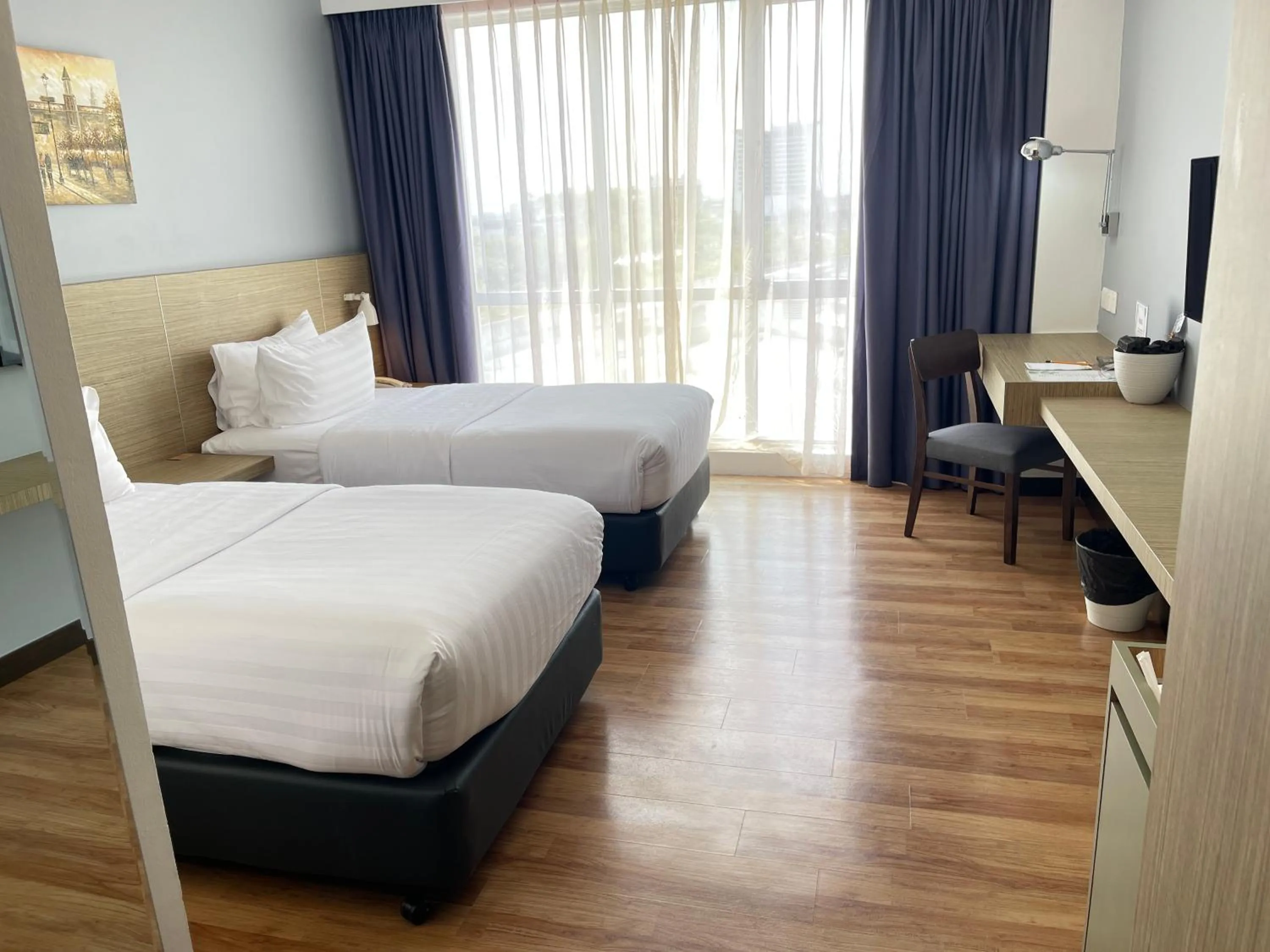 Photo of the whole room, Bed in Win Hotel