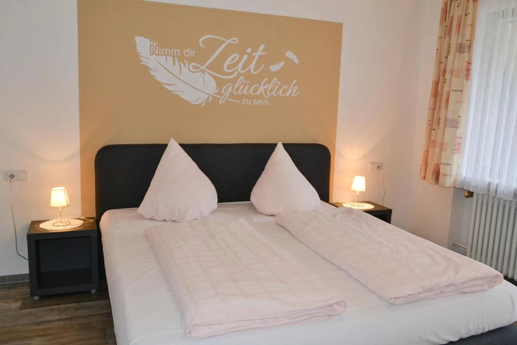Bed in Landhotel Kunzental