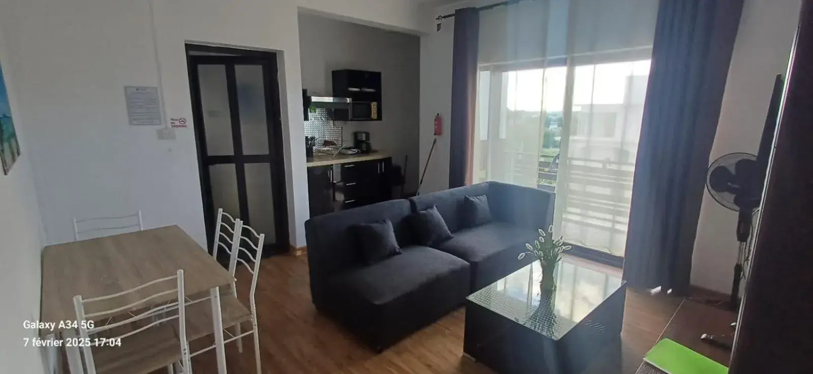 Three-Bedroom Apartment in Le Binome Three-Bedroom Apartment in Le Binome