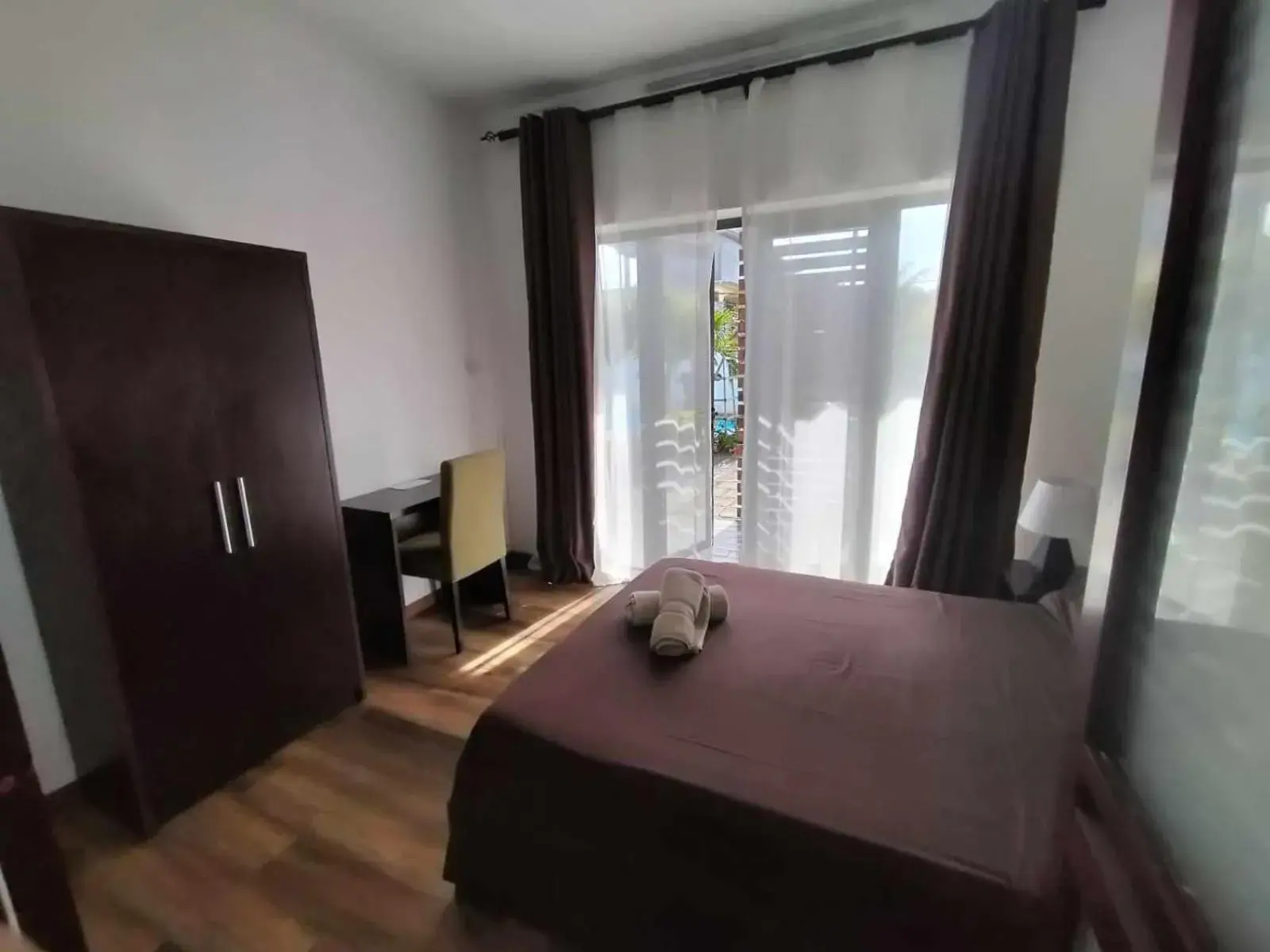 Double Room in Le Binome Double Room in Le Binome