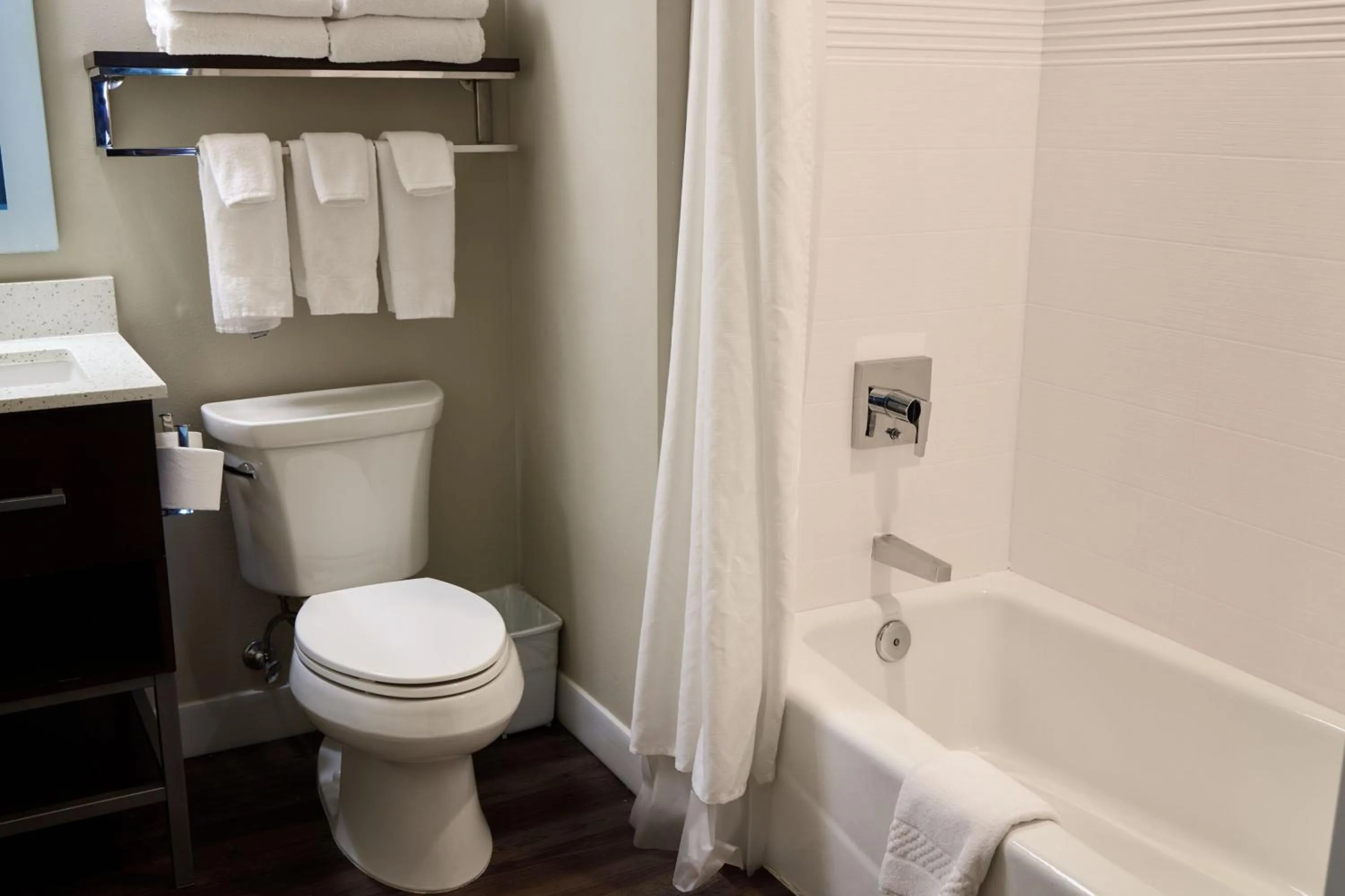 Bathroom in TownePlace Suites By Marriott Columbia West/Lexington