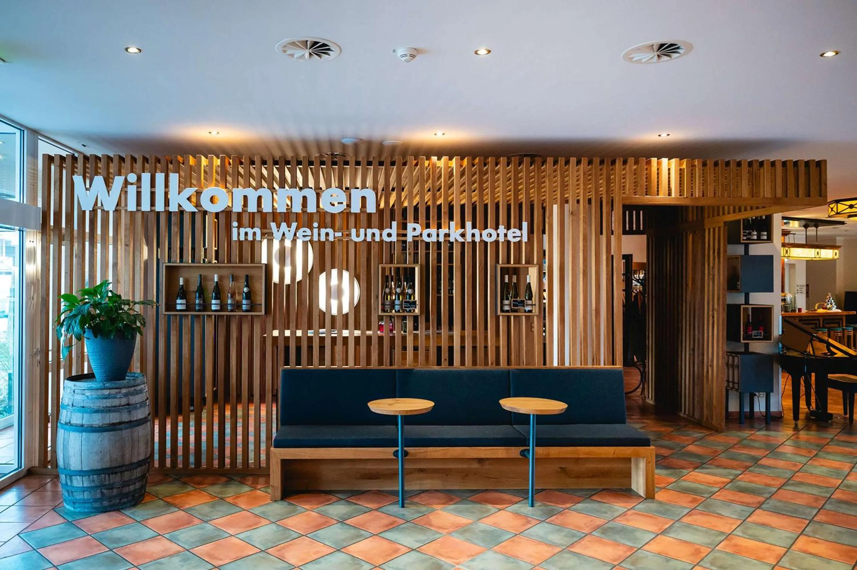 Lobby or reception in Best Western Wein- und Parkhotel