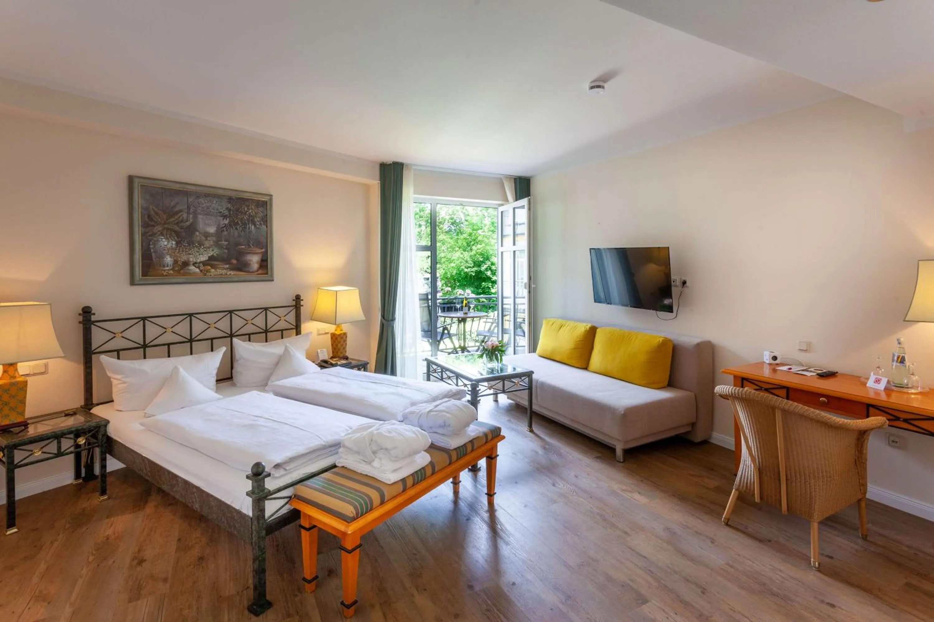 Bedroom, Bed in Best Western Wein- und Parkhotel