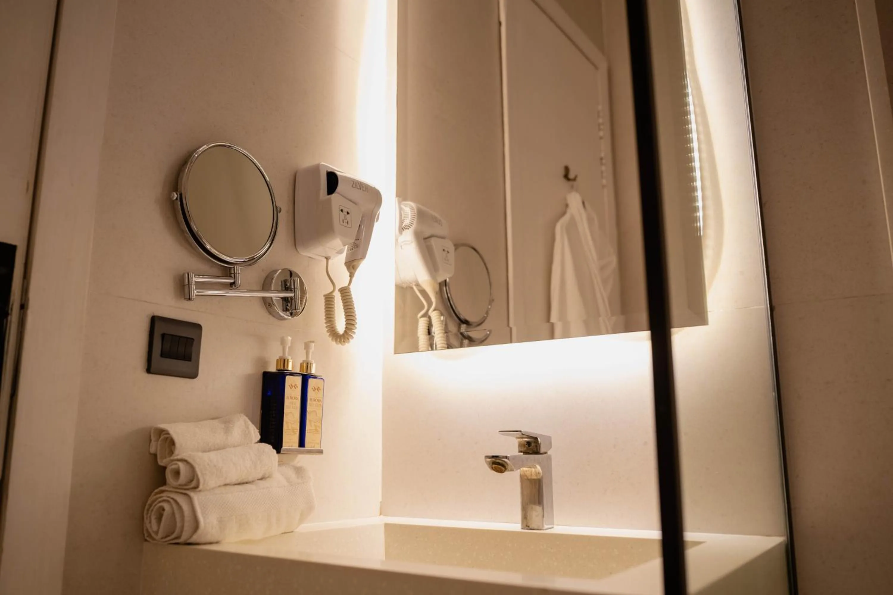 Ambiance Boutique Art Hotel Lahore