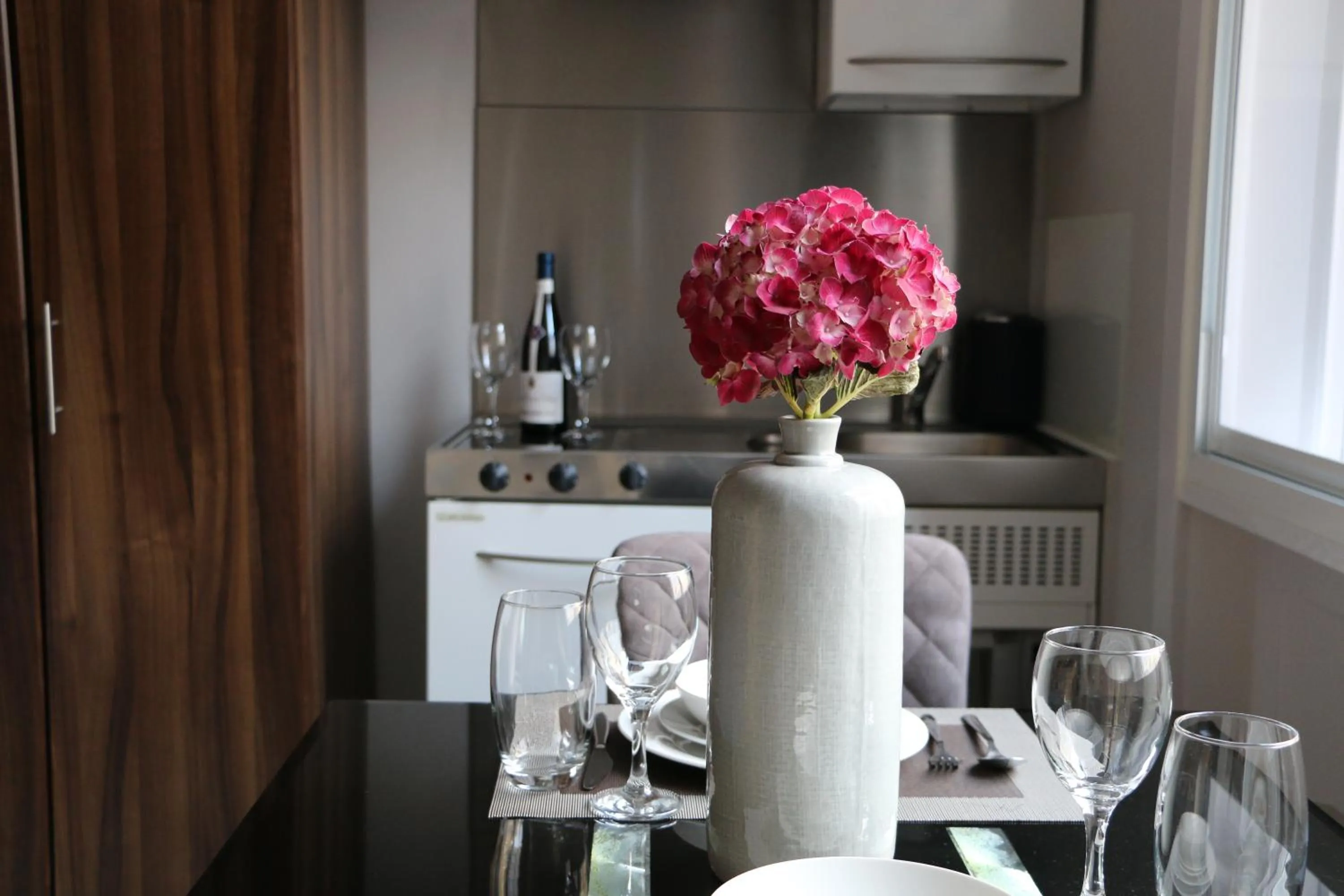 Dining area in Belgravia Apartments