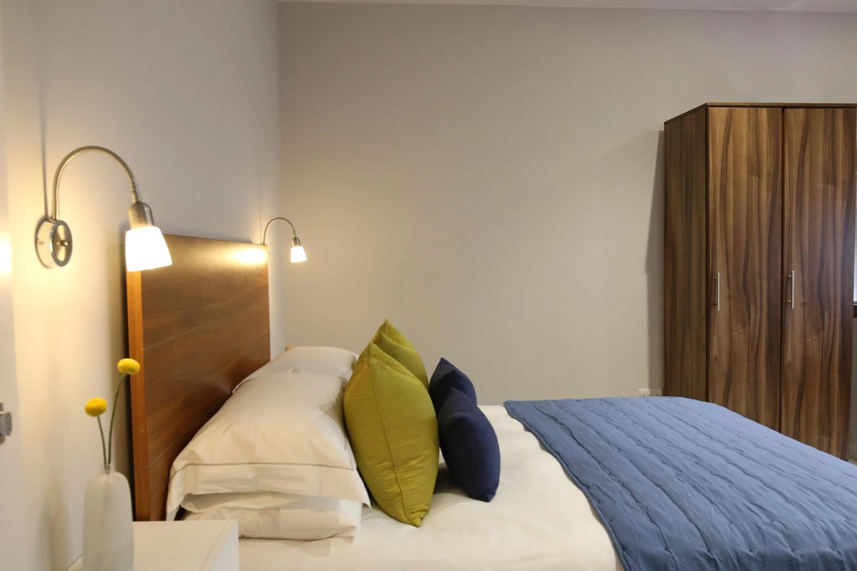 Bedroom, Bed in Belgravia Apartments