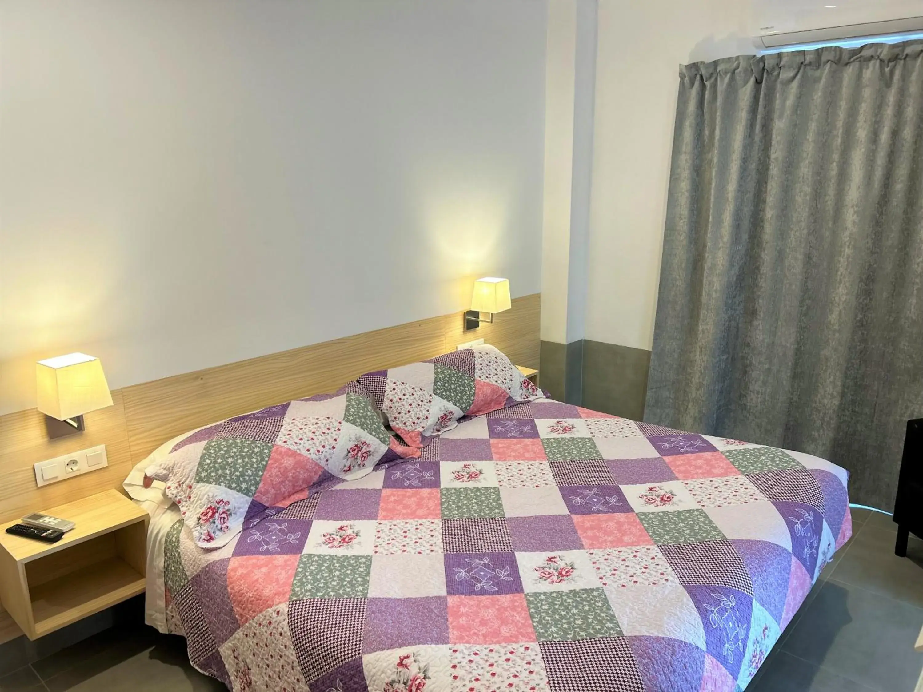 Double Room in Hostal Fornet Altea Double Room in Hostal Fornet Altea