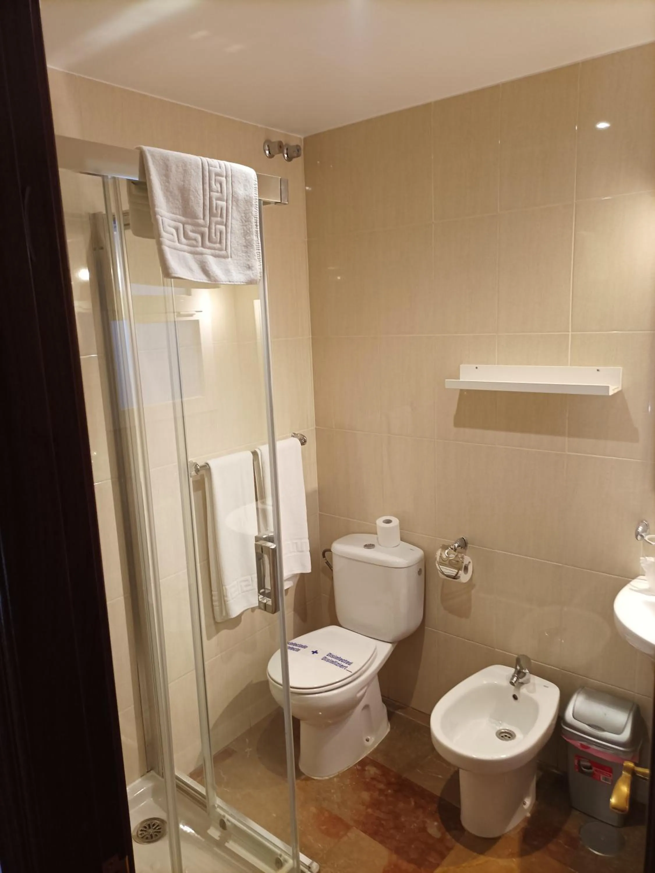 Bathroom in Hostal San Cayetano