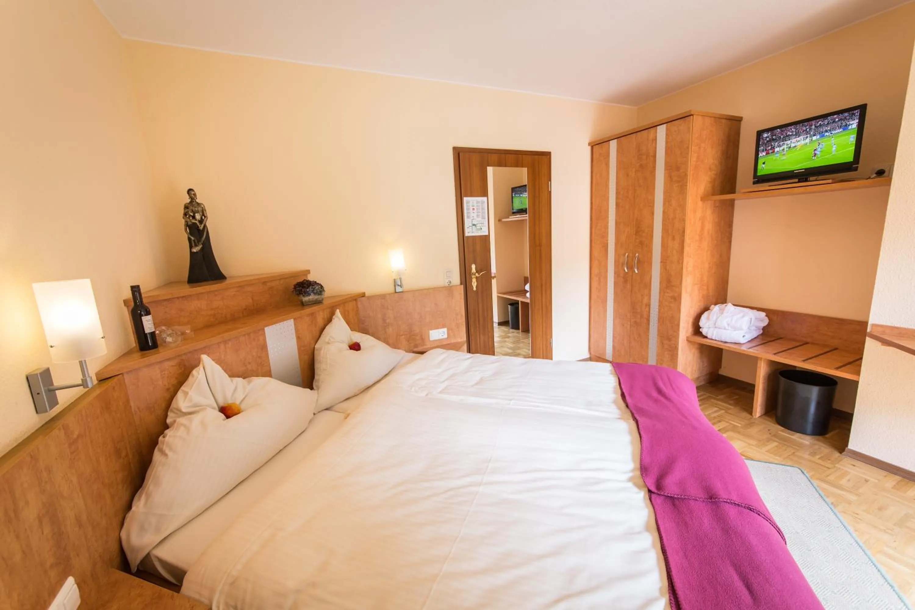 Bedroom, Bed in Waldhotel Felschbachhof