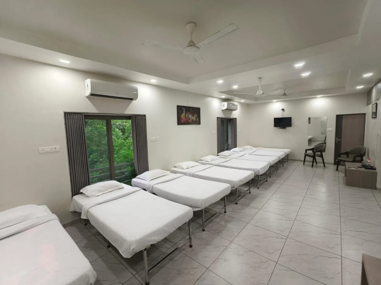 Family in Sterling Gir