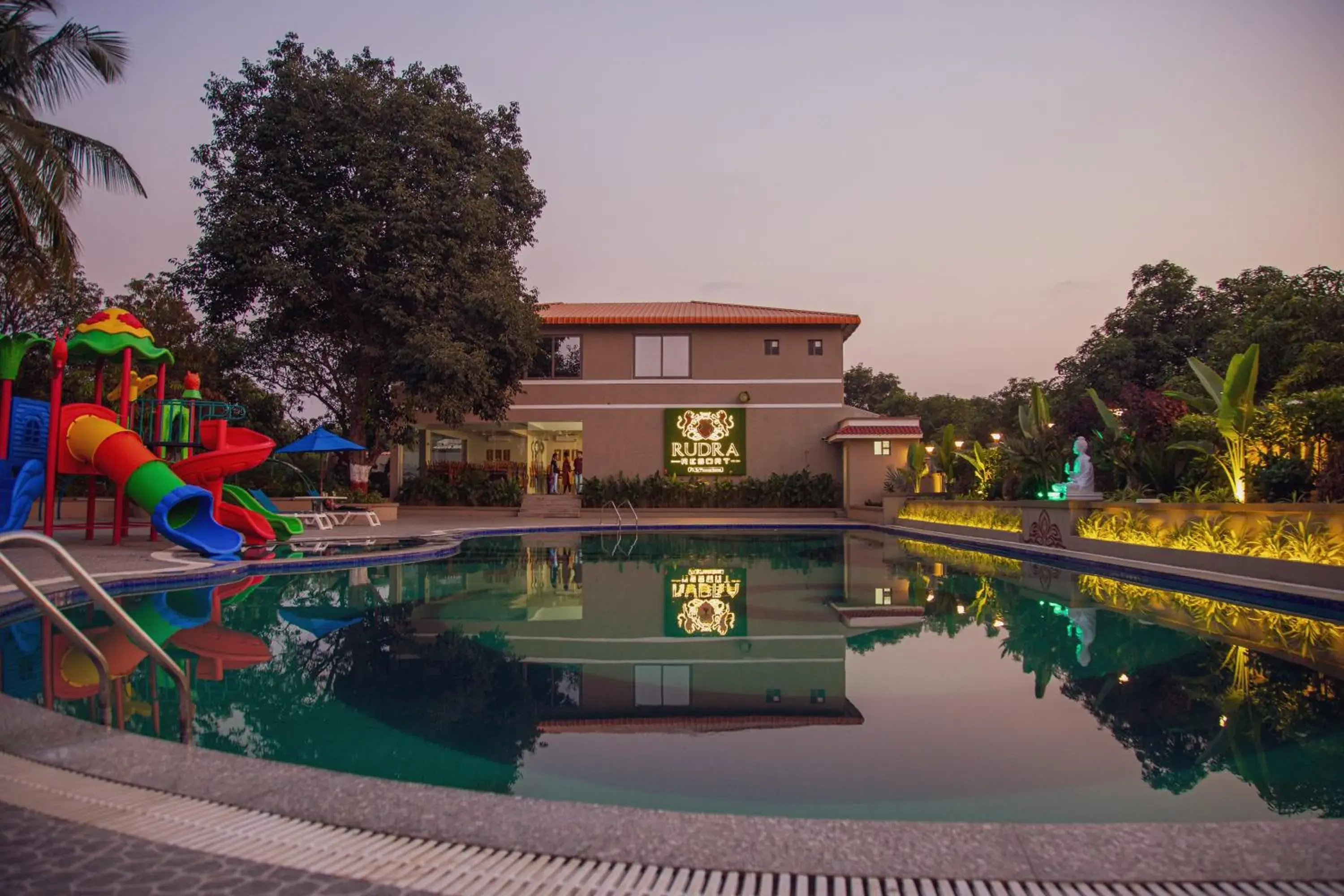 Swimming pool in Sterling Gir Swimming pool in Sterling Gir