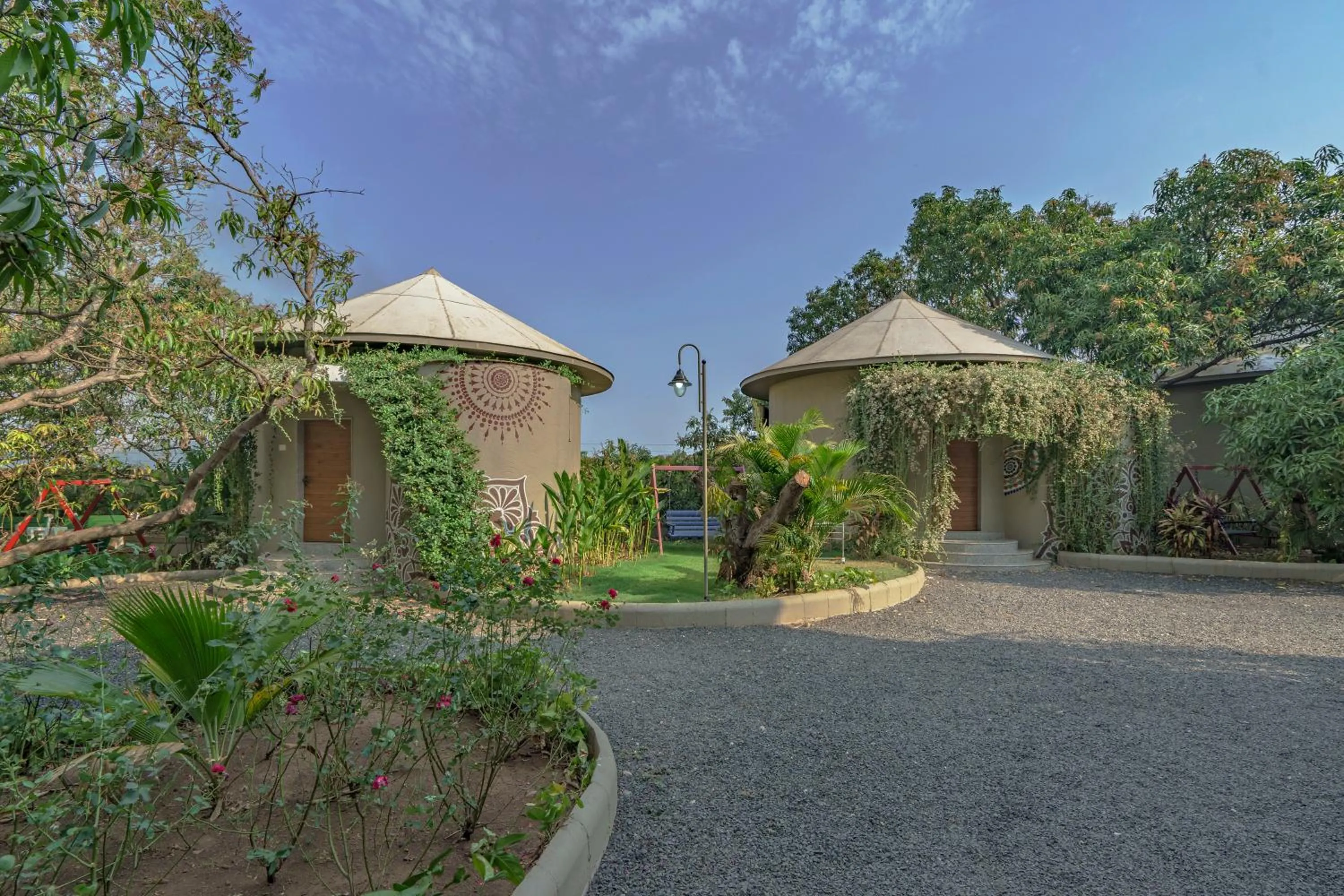 Property building in Sterling Gir