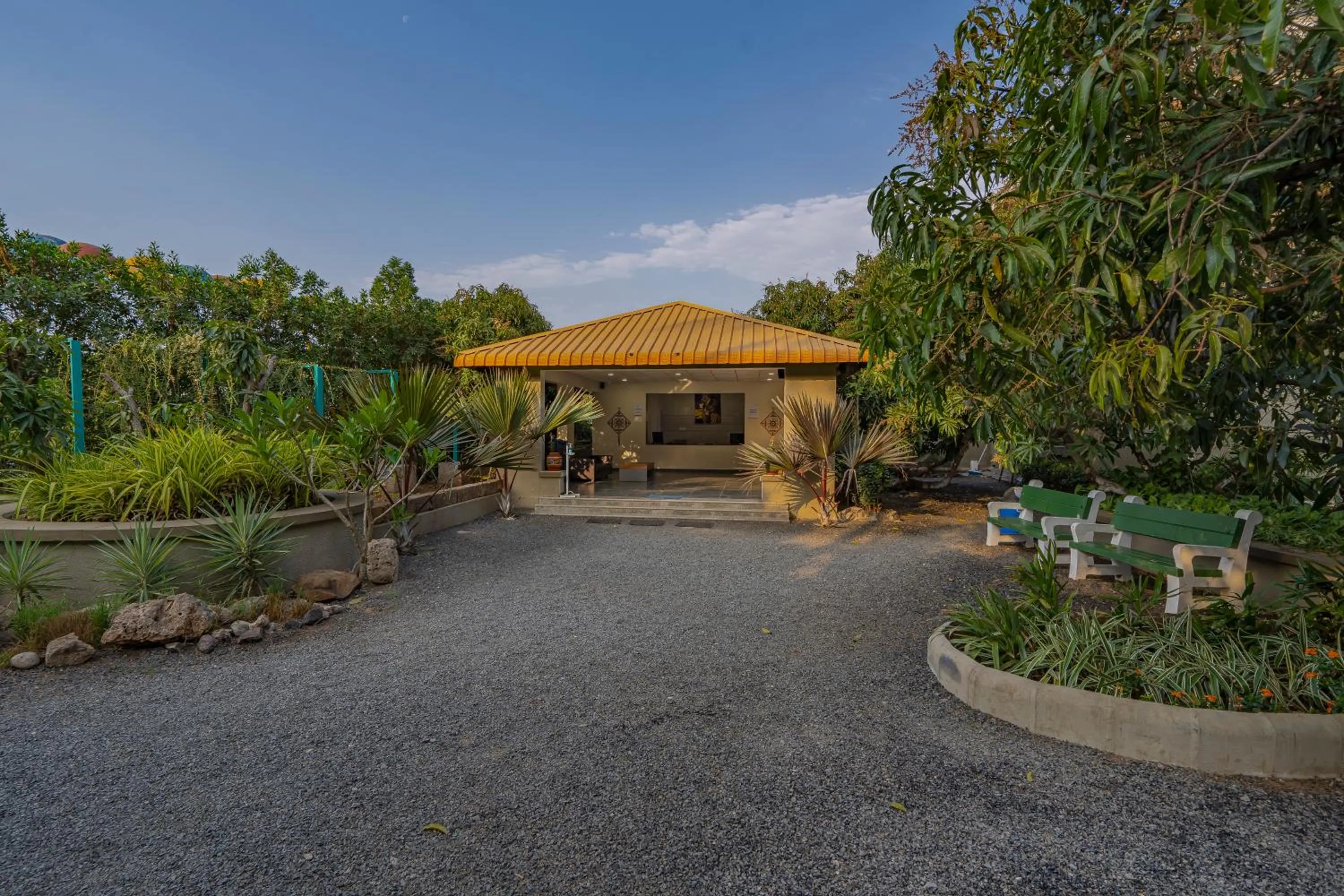 Seating area in Sterling Gir