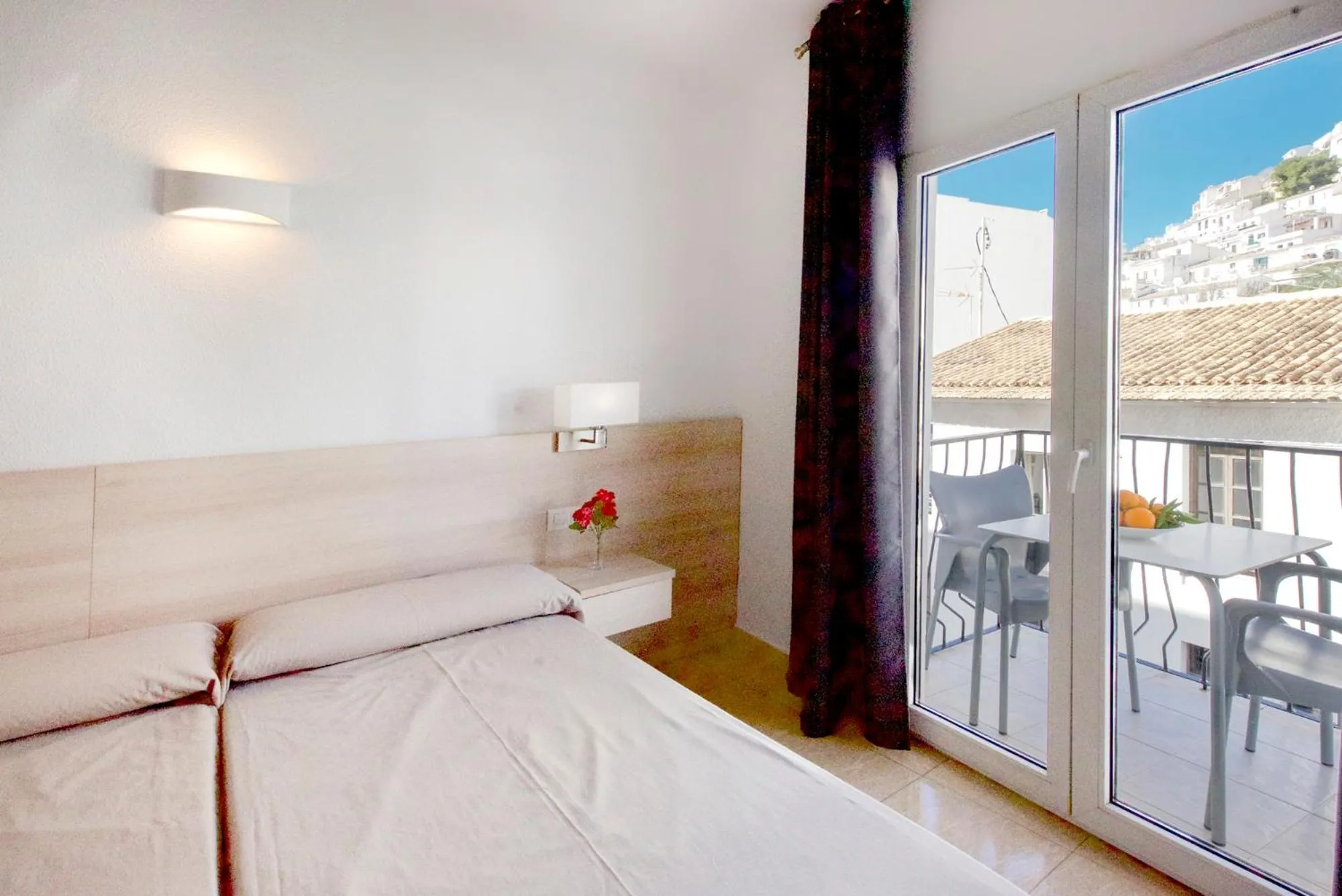 Bed in Hotel San Miguel