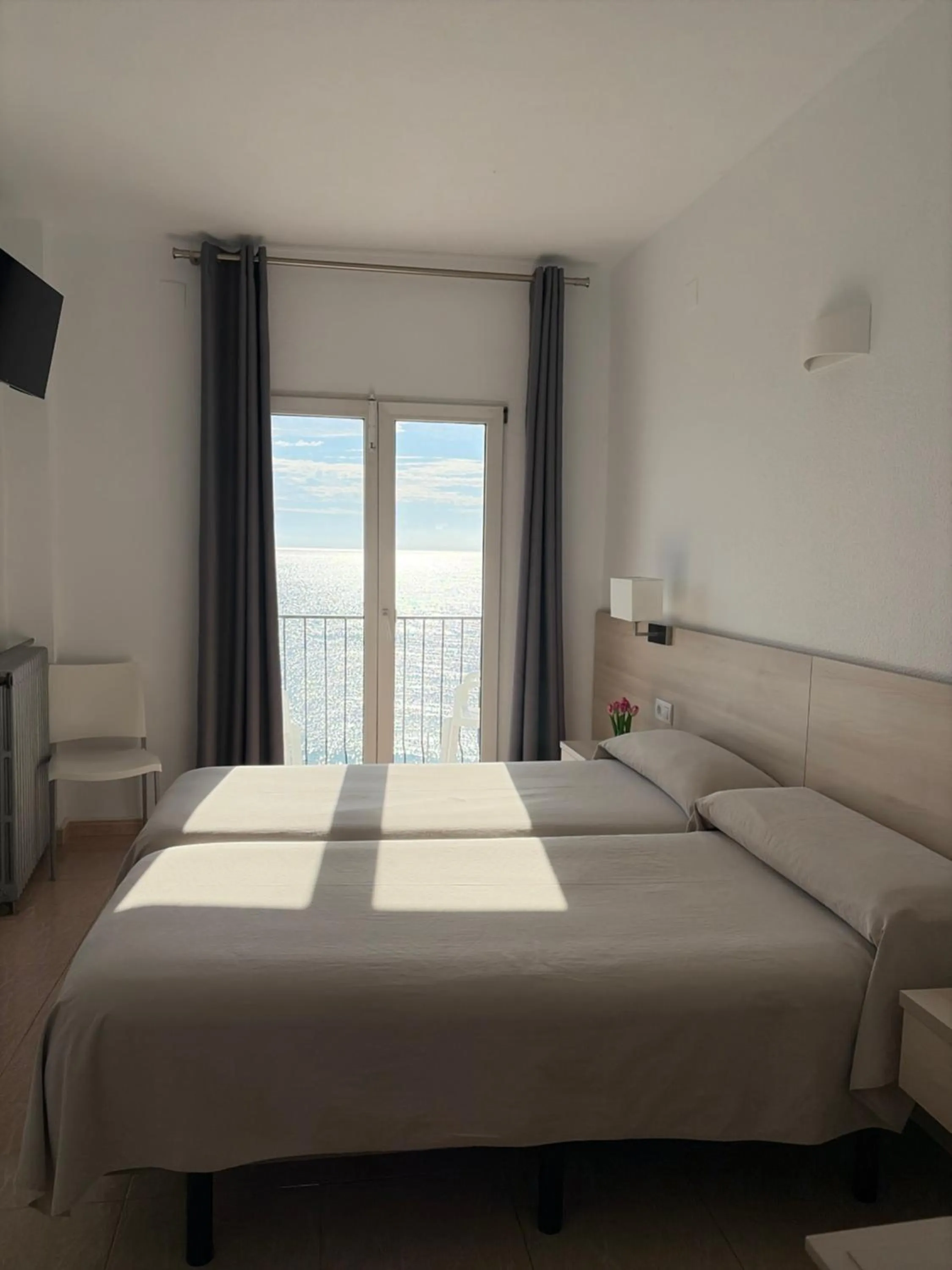 View (from property/room), Bed in Hotel San Miguel