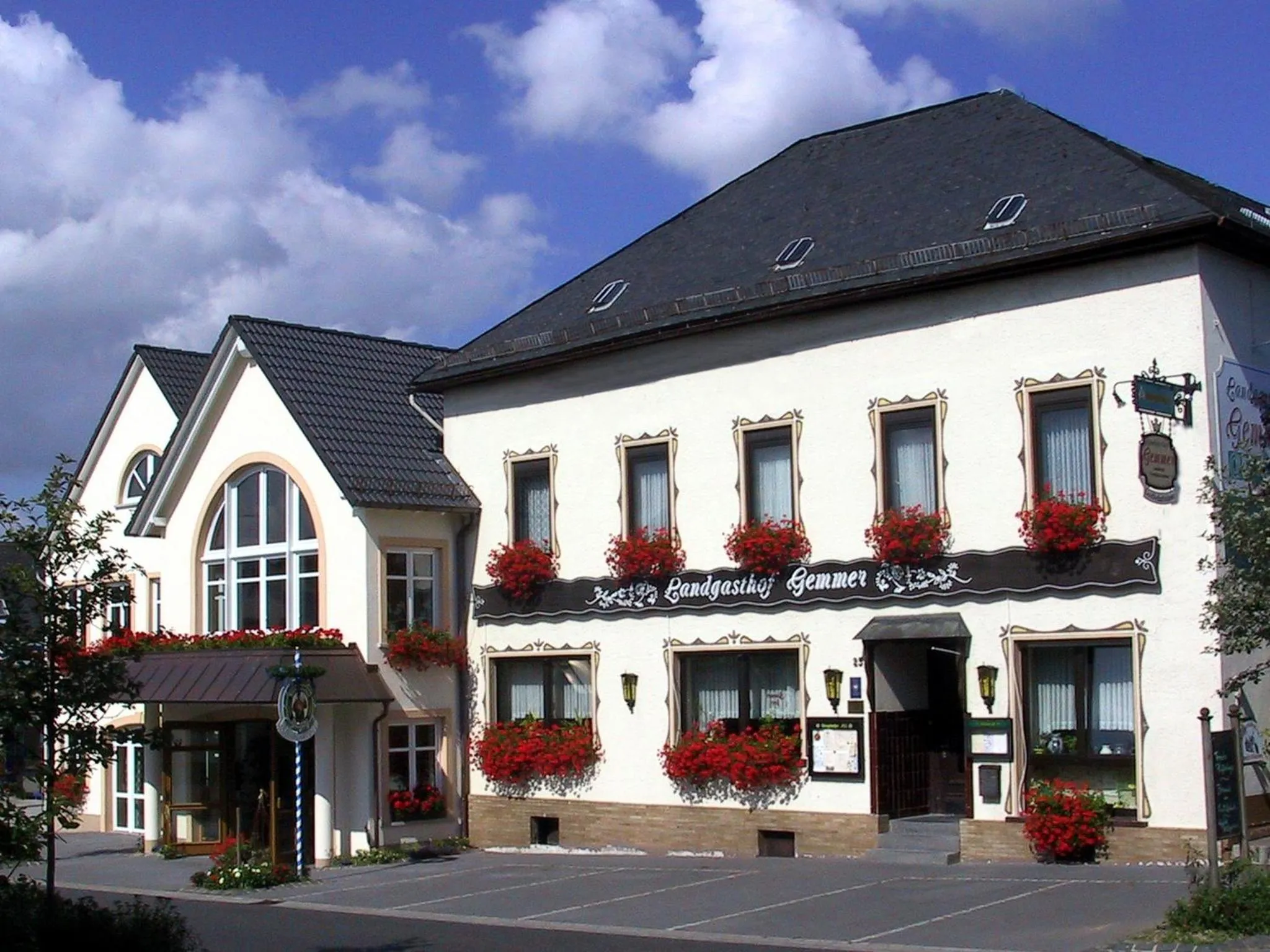 Facade/entrance in Hotel Landgasthof Gemmer