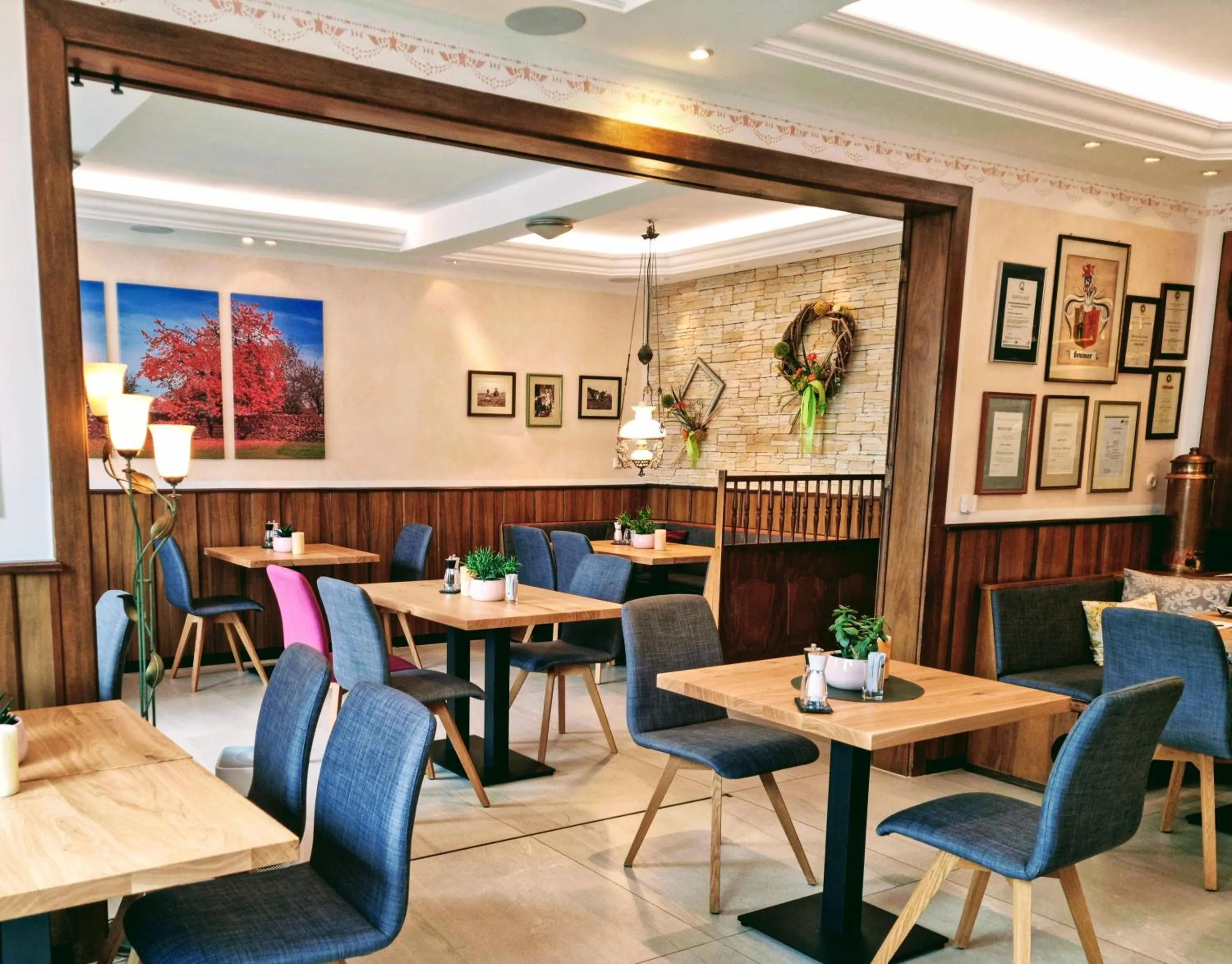 Restaurant/places to eat in Hotel Landgasthof Gemmer