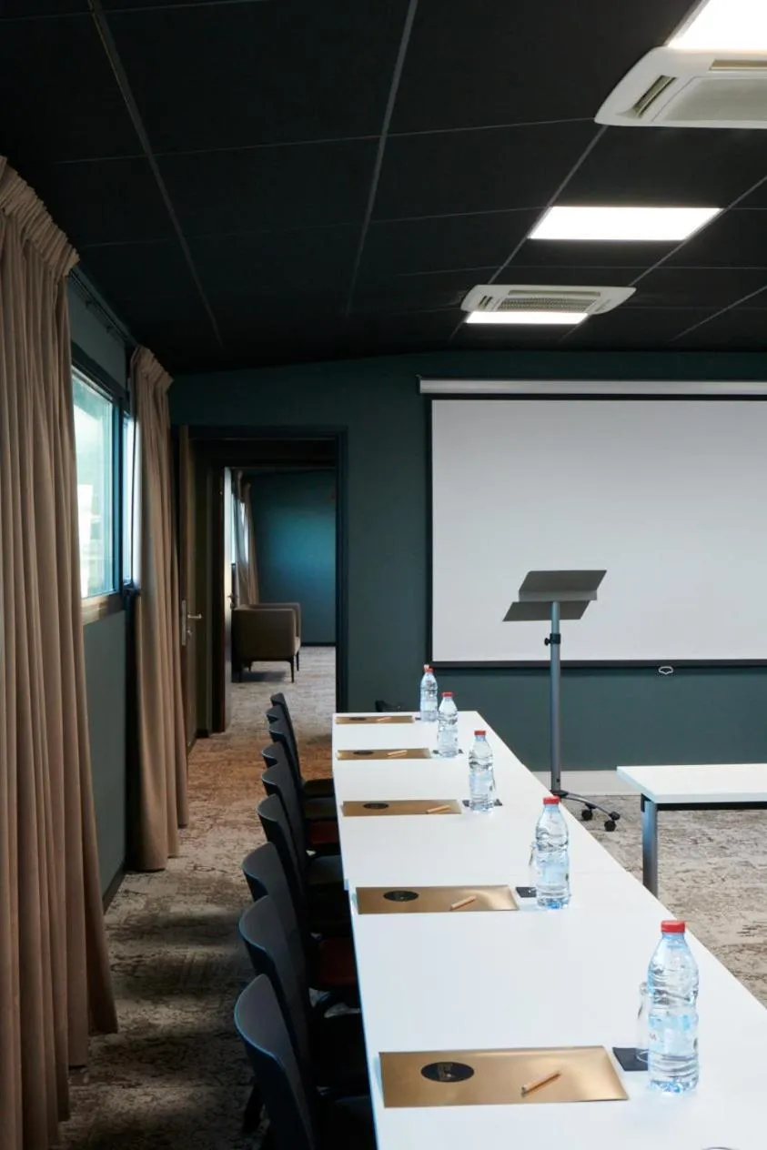 Meeting/conference room in DINA MORGABINE SAINT DENIS