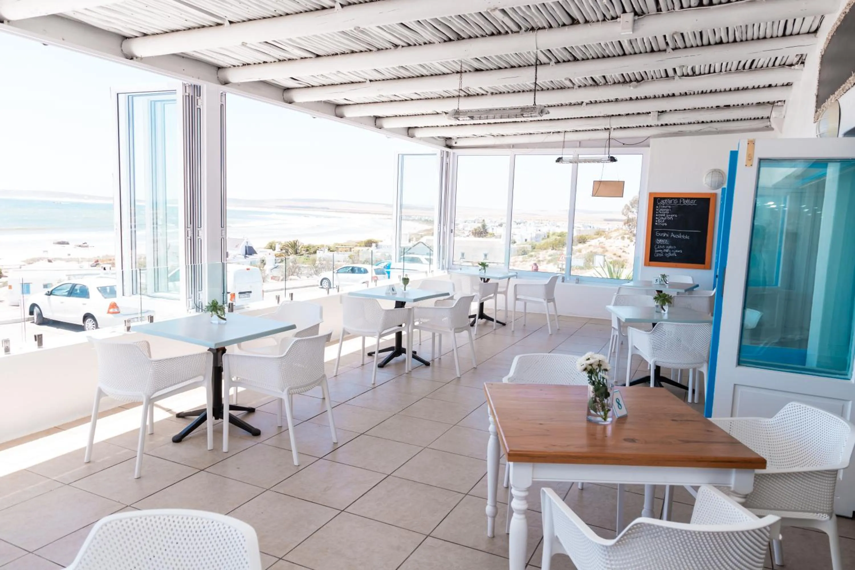 Restaurant/places to eat in Paternoster Lodge