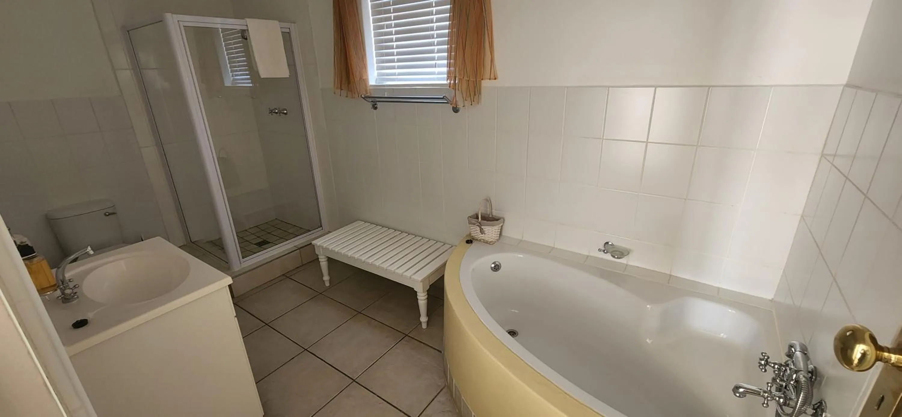 Shower in Paternoster Lodge