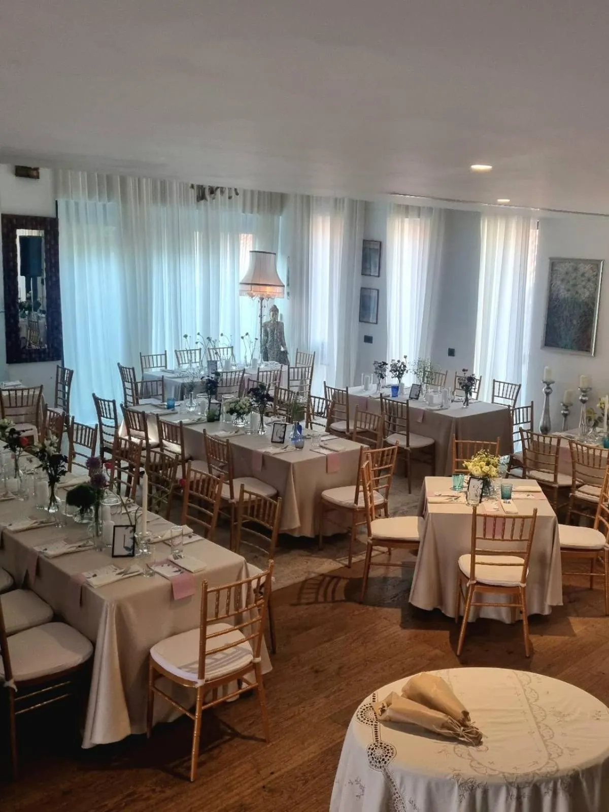 Restaurant/places to eat in The Babe Boutique Hotel