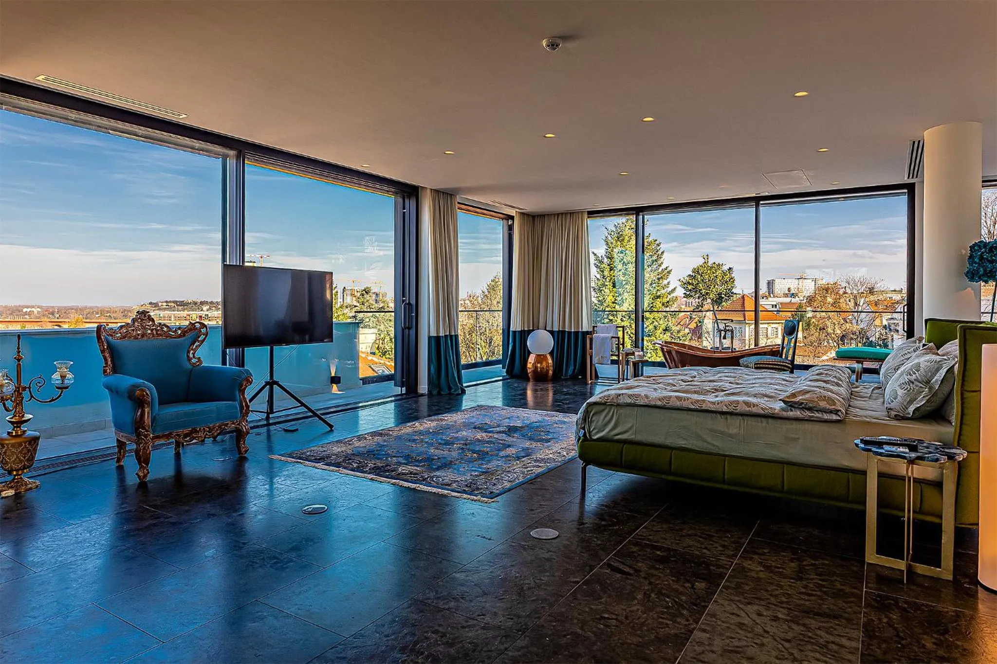 Bed in The Babe Boutique Hotel