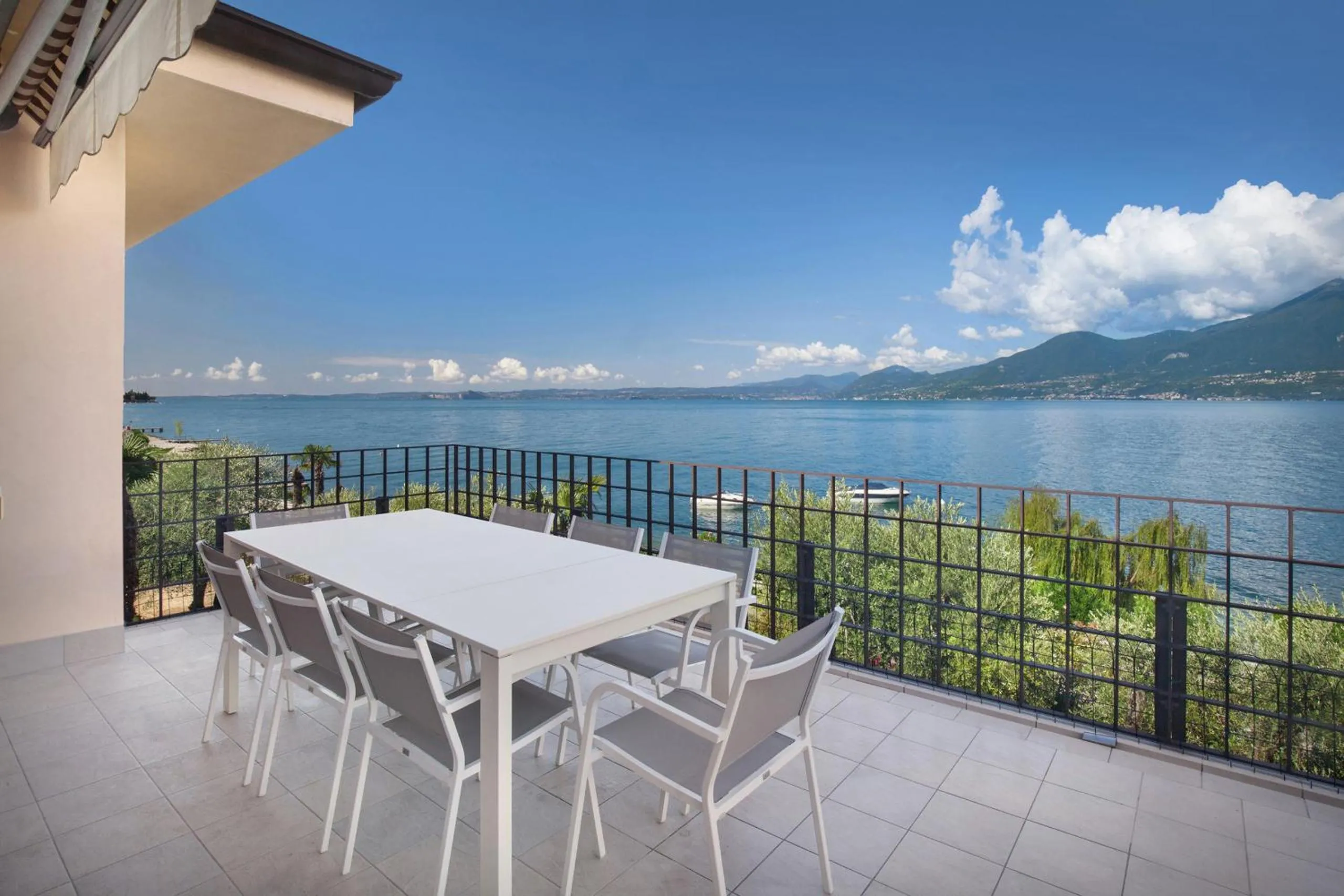 Apartment Frader Otto With Lake View