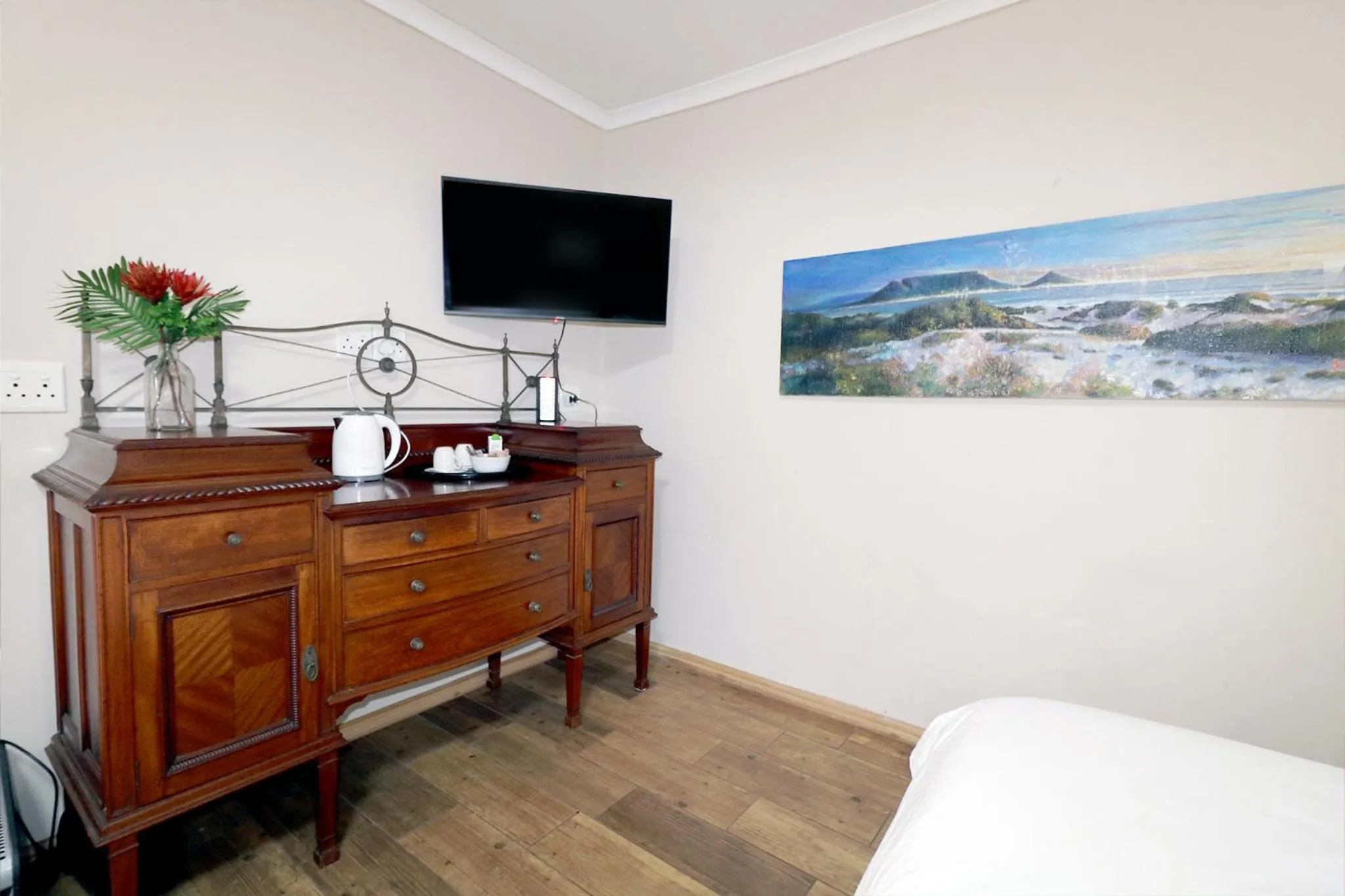 TV and multimedia in THE PLACE Muizenberg