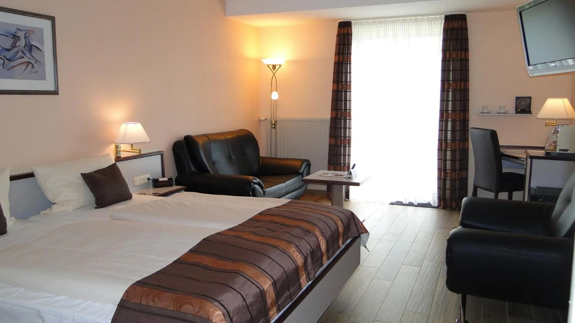 Photo of the whole room, Bed in Hotel Rhöner Land Garni - Bed & Breakfast