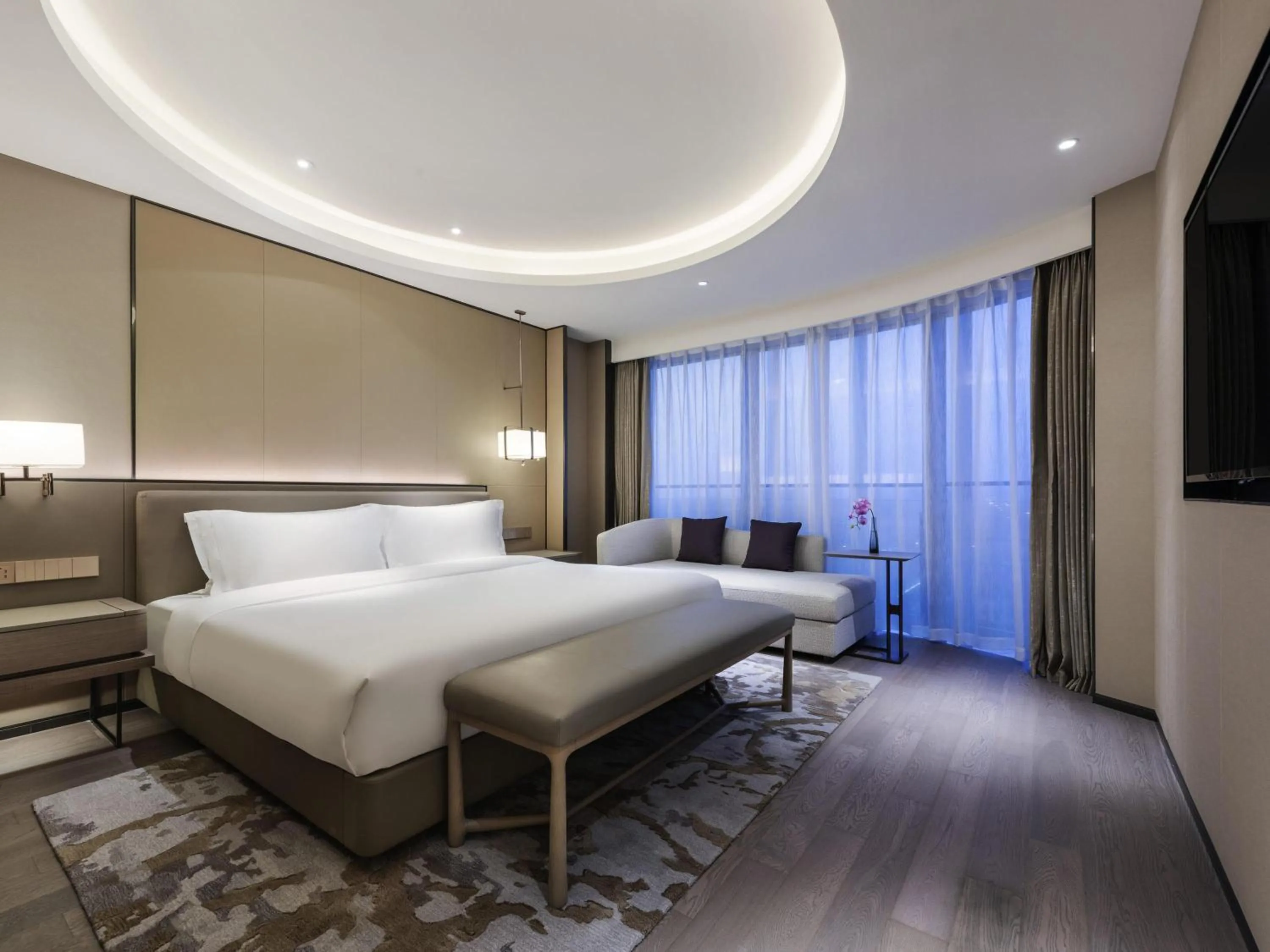 Property building in Grand Mercure Shanghai Lingang