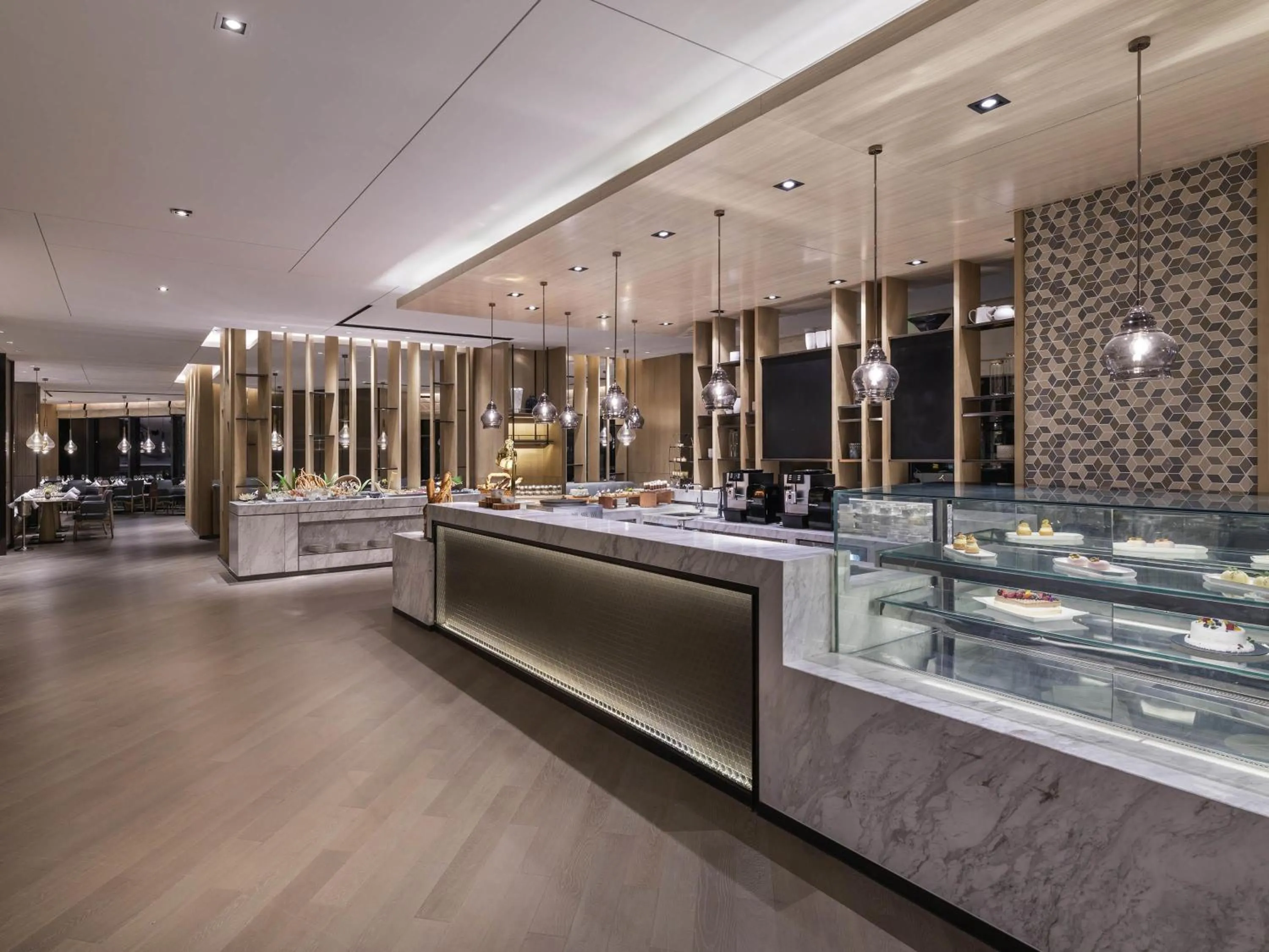 Restaurant/places to eat in Grand Mercure Shanghai Lingang