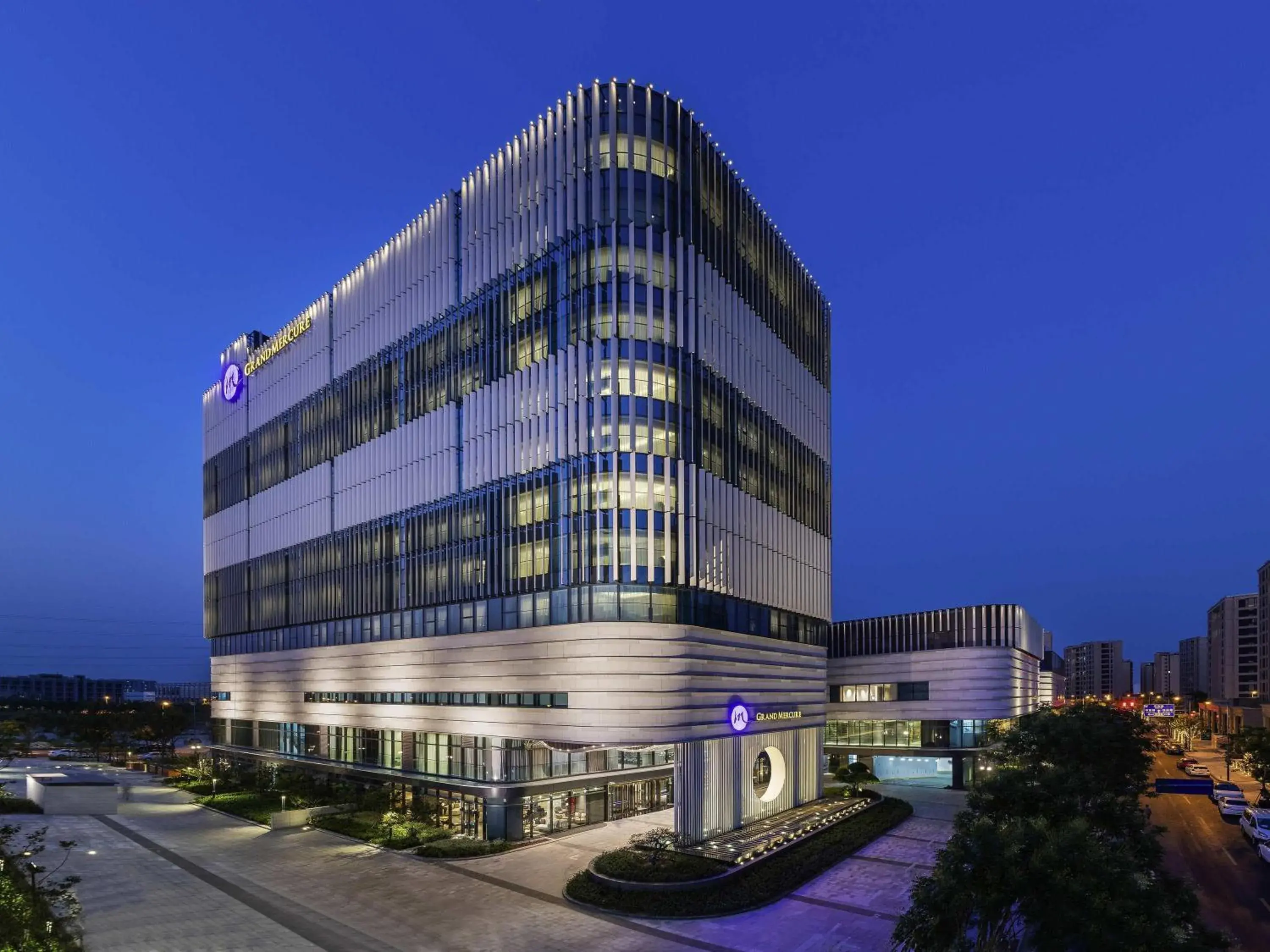 Property building in Grand Mercure Shanghai Lingang Property building in Grand Mercure Shanghai Lingang