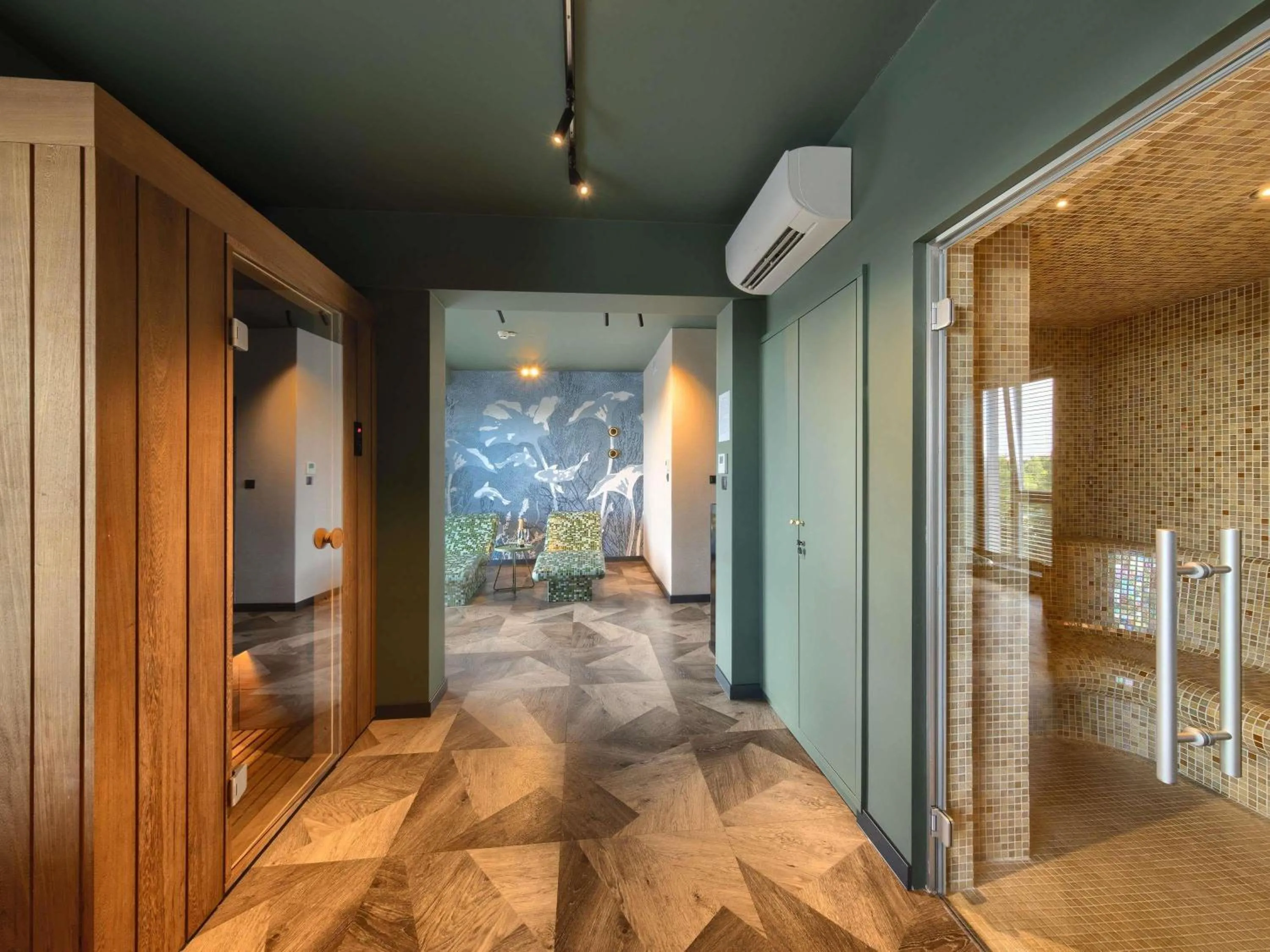 Property building, Bed in Mercure Bialystok