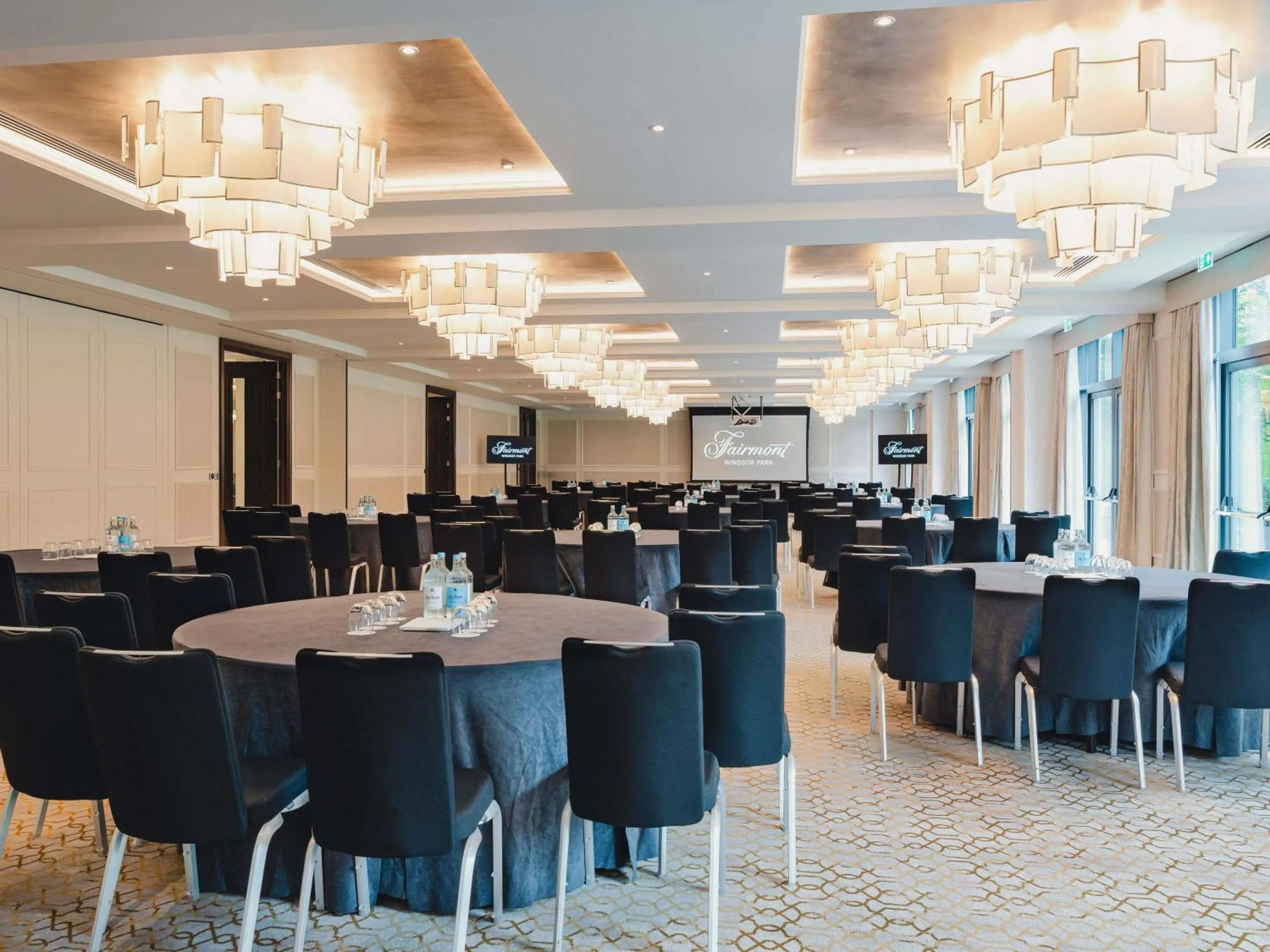 Meeting/conference room in Fairmont Windsor Park