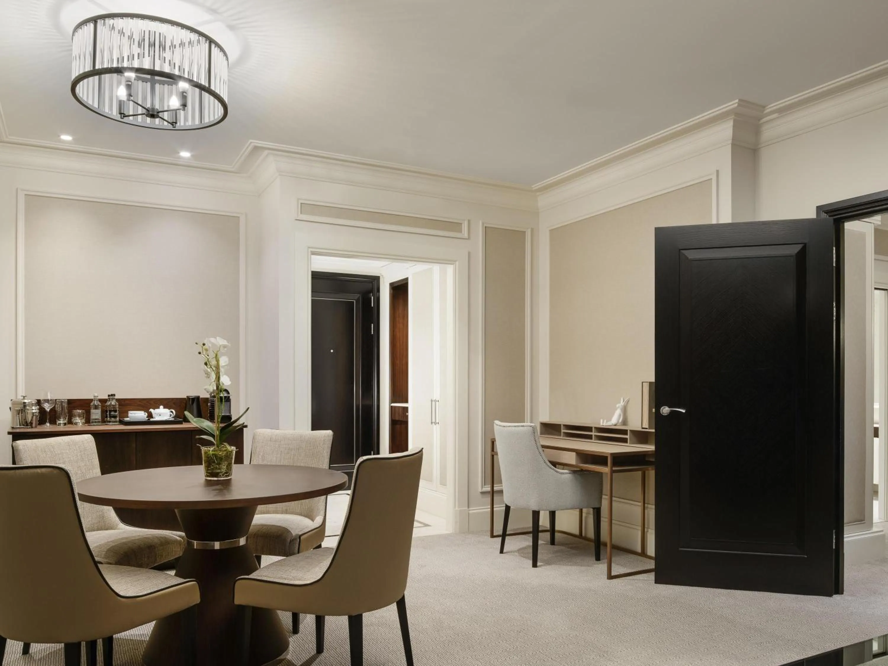 Bedroom in Fairmont Windsor Park