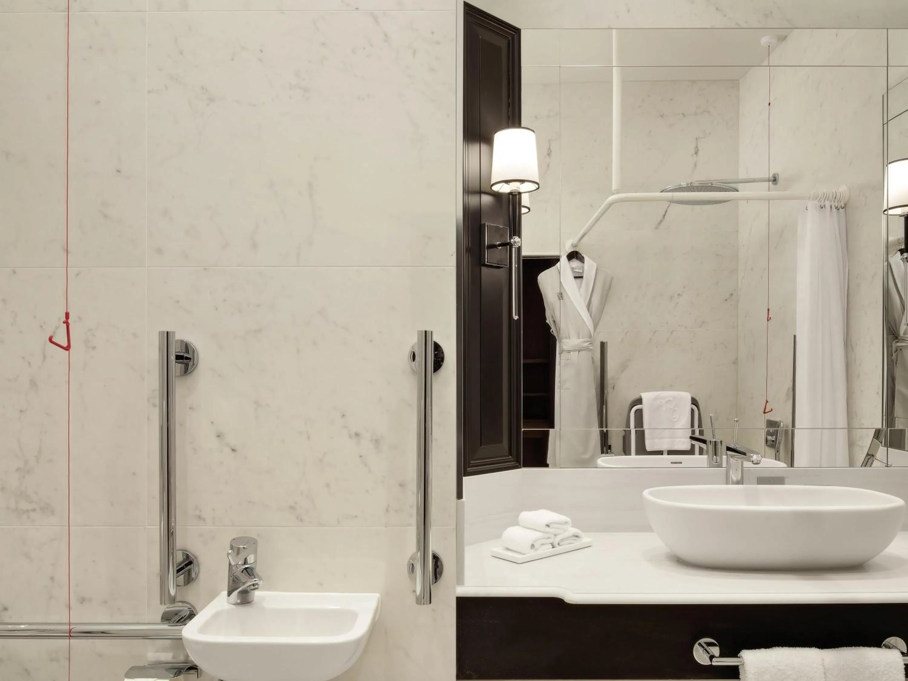 Bedroom in Fairmont Windsor Park