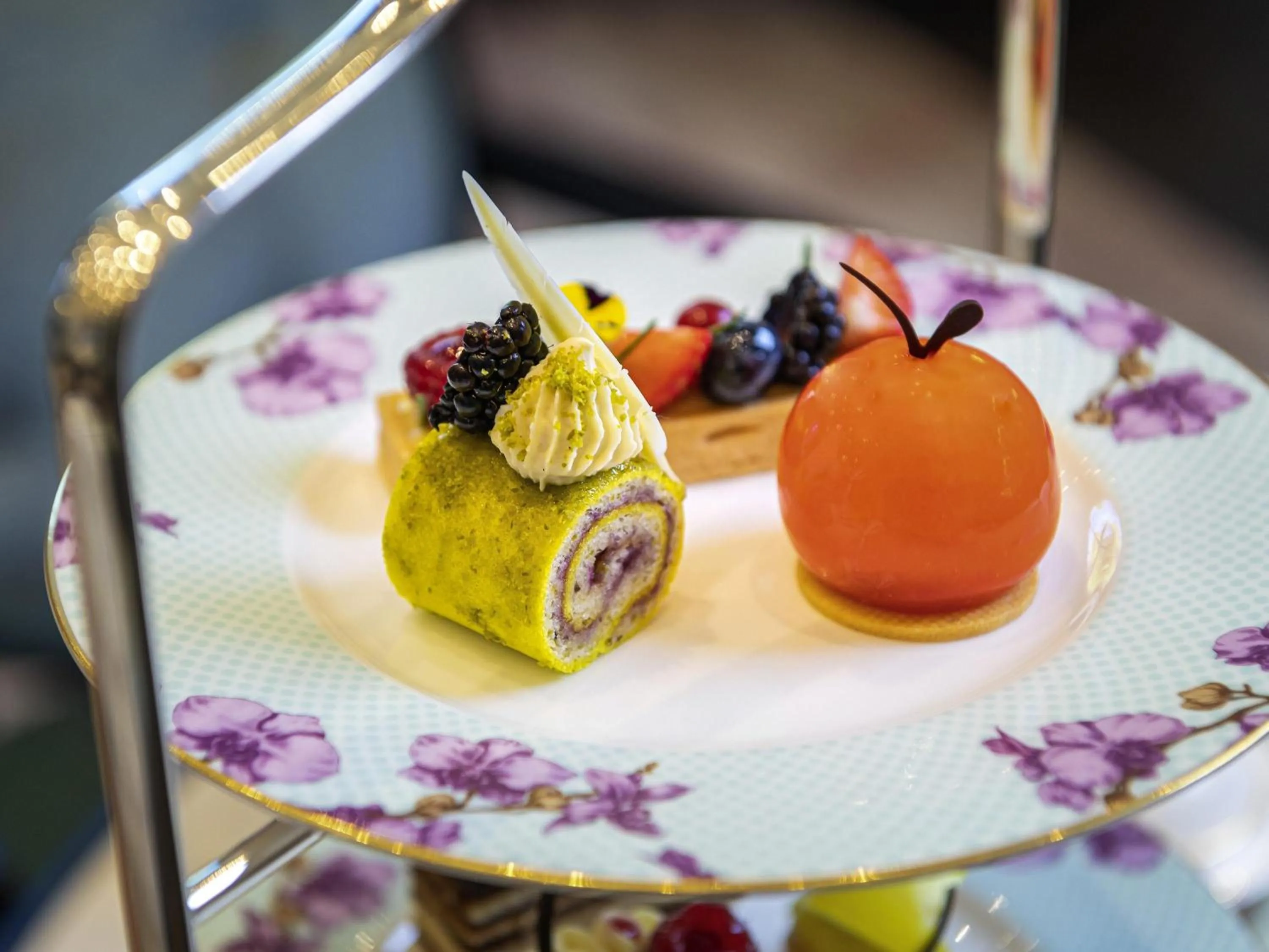 Restaurant/places to eat in Fairmont Windsor Park