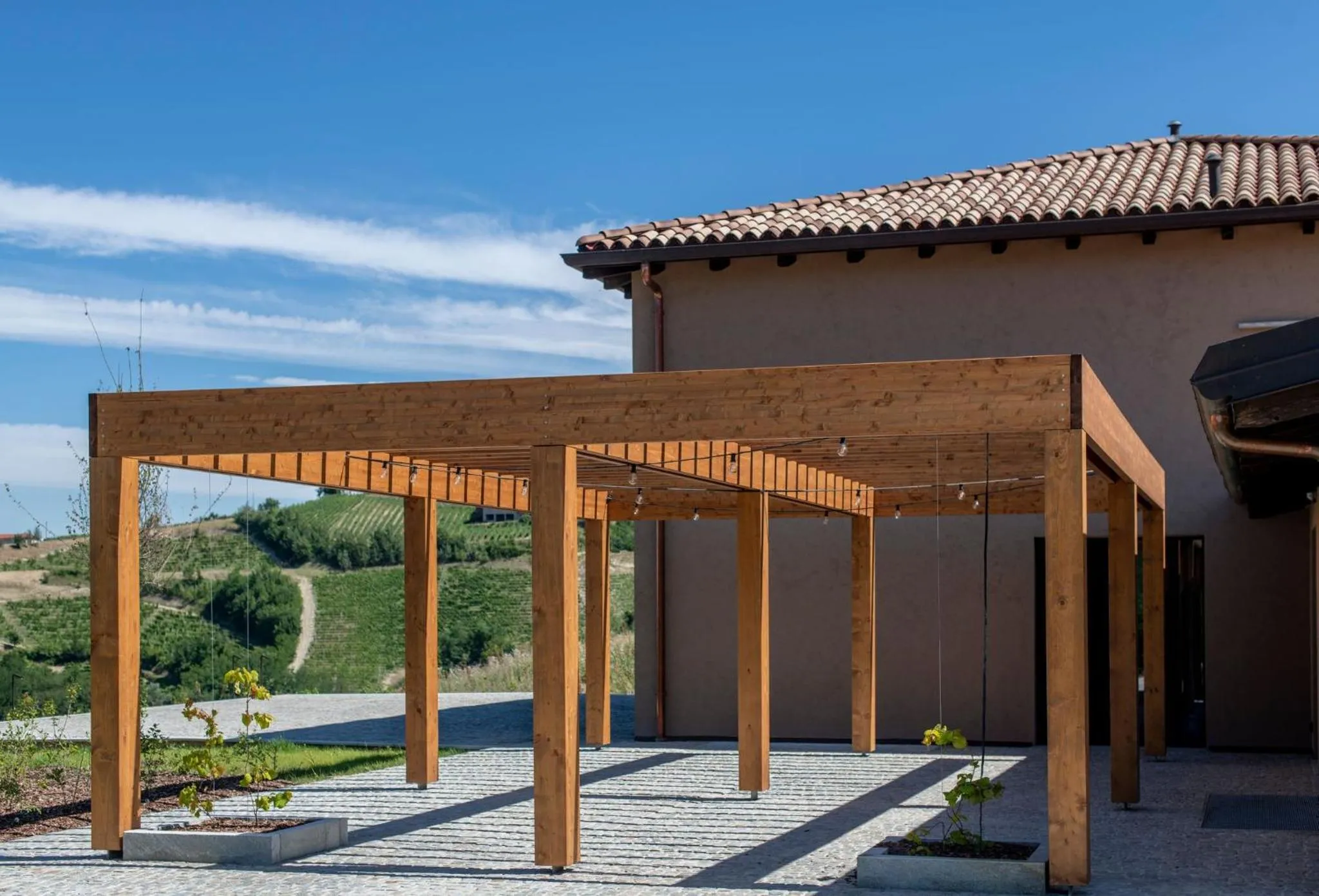 Property building in Casa di Langa