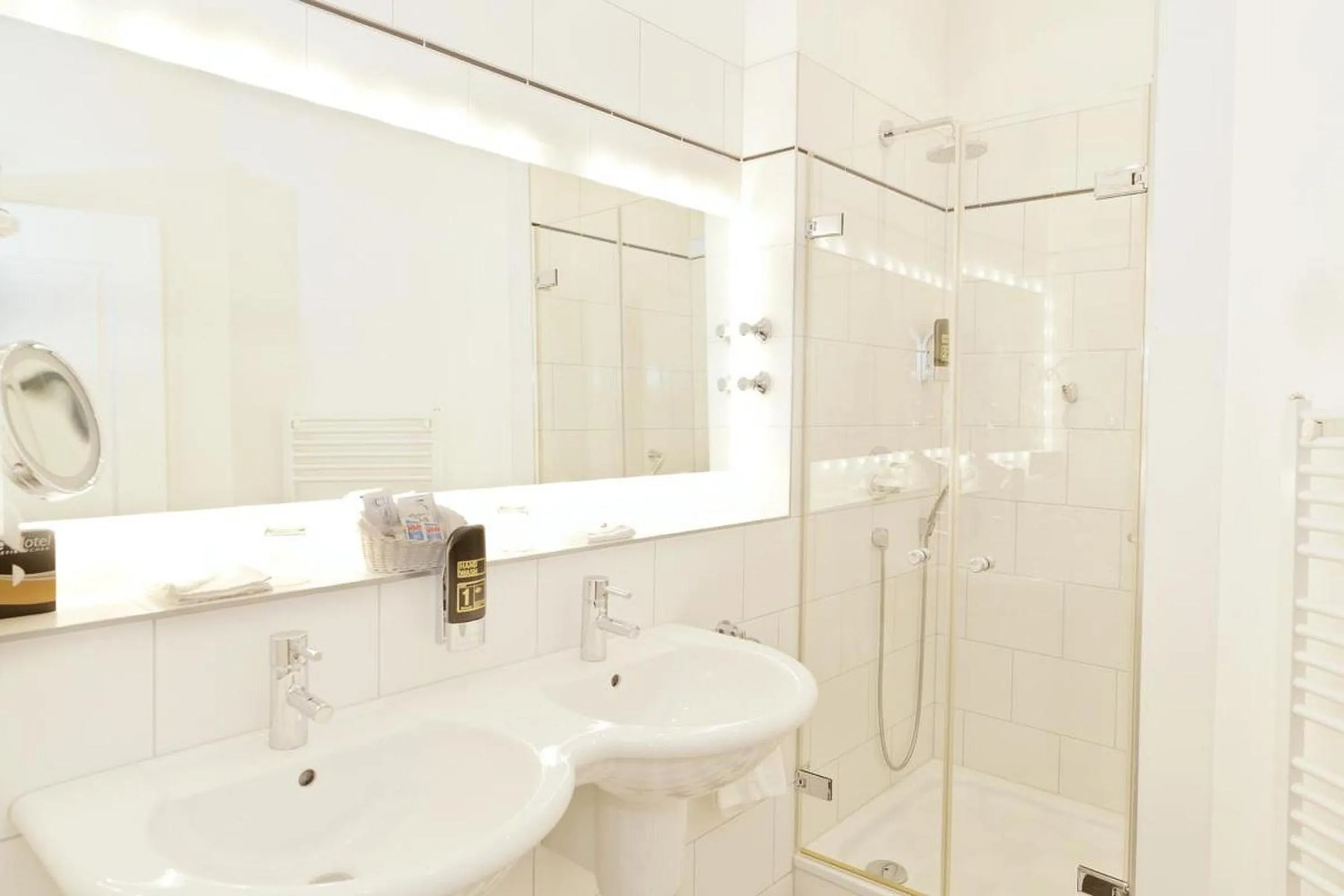 Bathroom in Hotel Villa Monte Vino