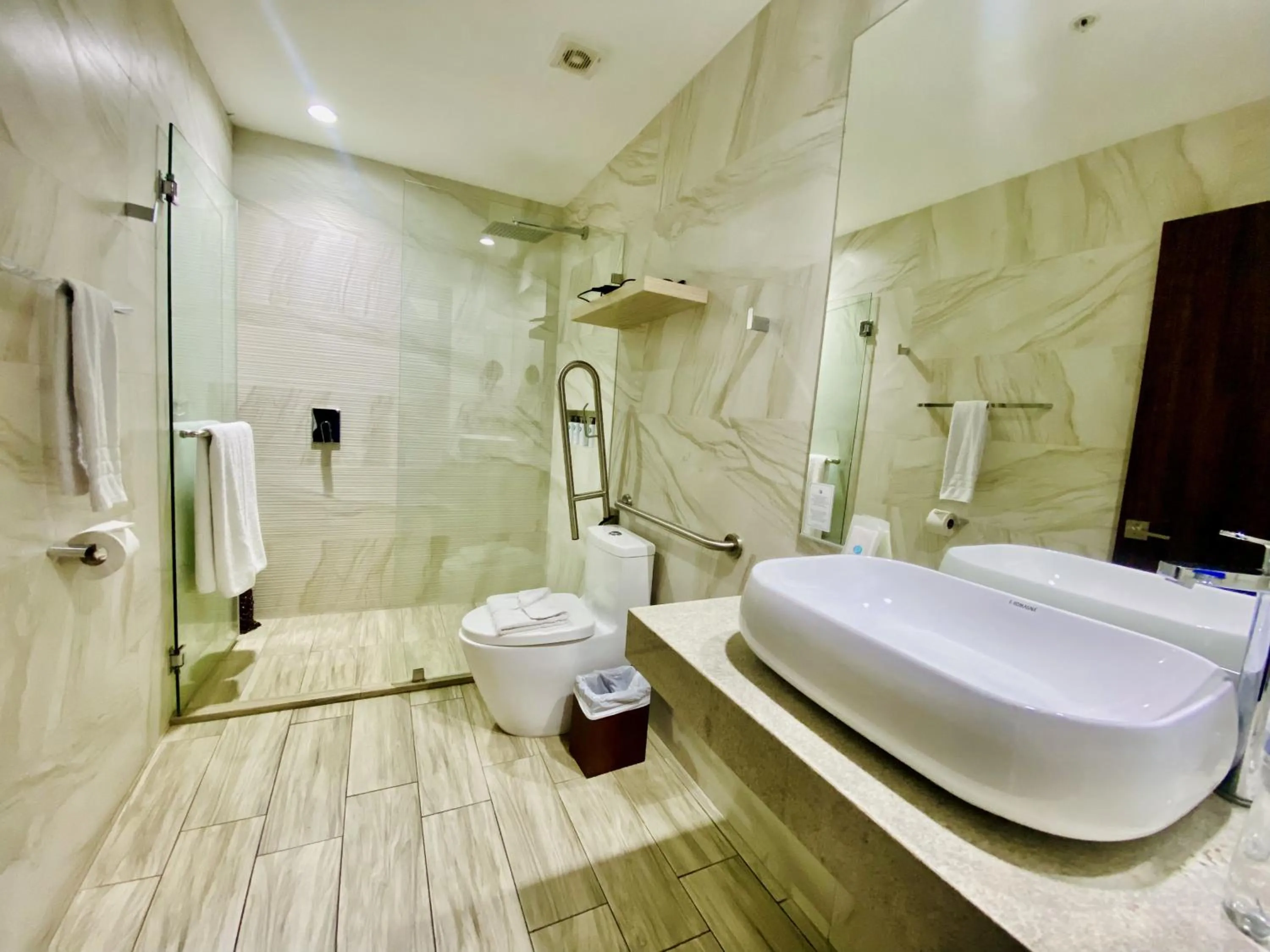 Decorative detail in Hotel Puerto Pacifico Guayaquil Airport