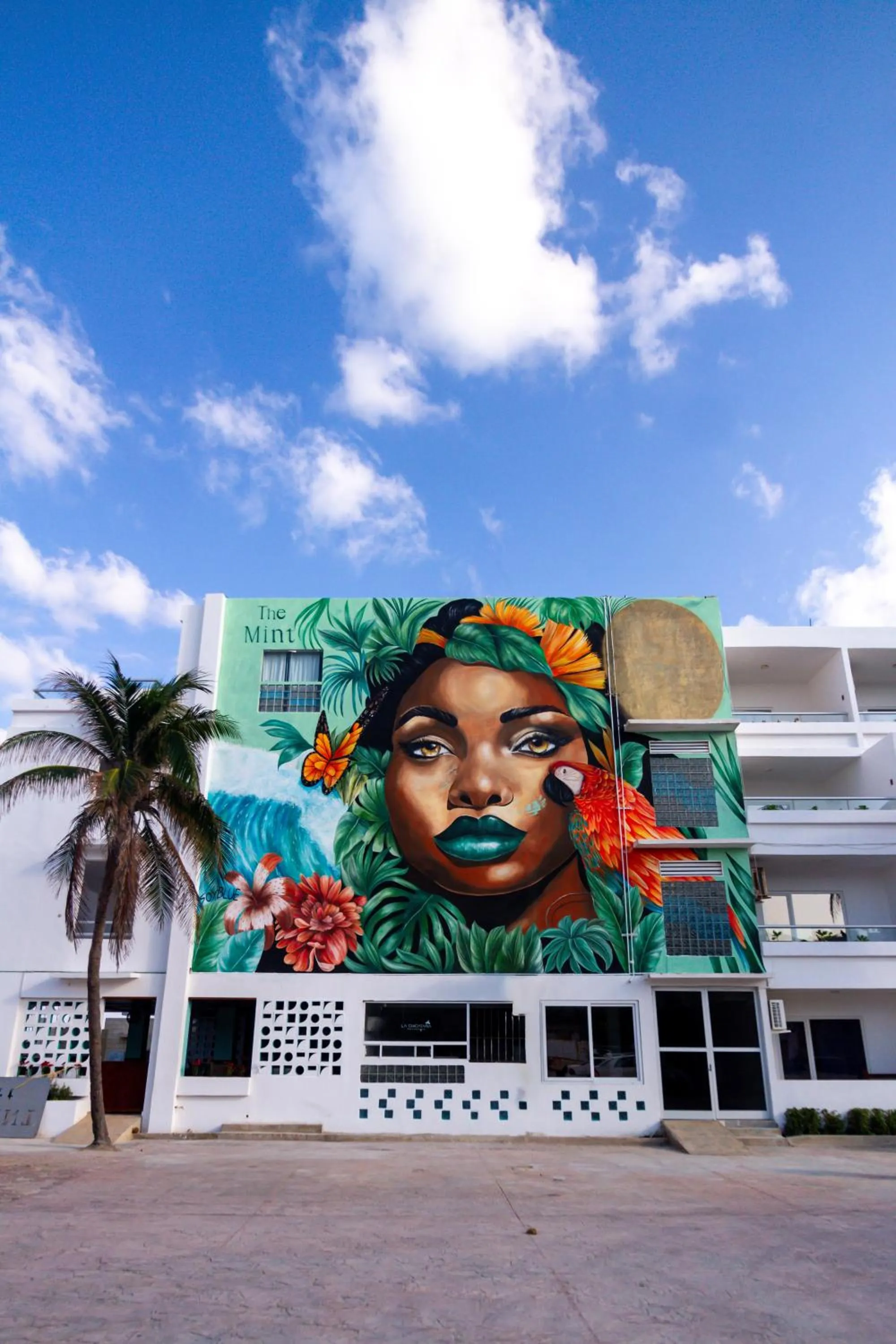 Property building in Ocean Drive Hotel