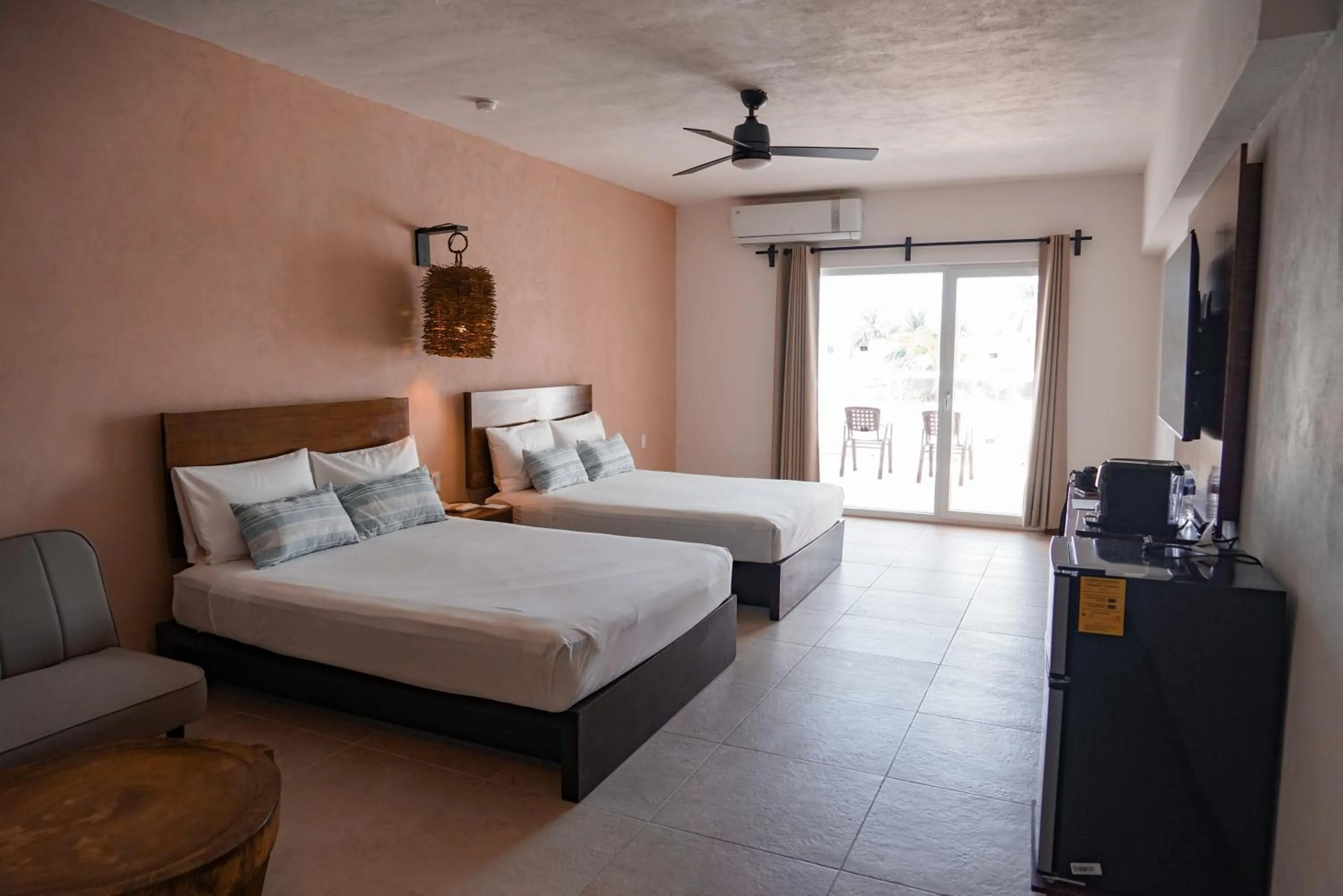 Bedroom, Bed in The Mint Resort Isla Mujeres