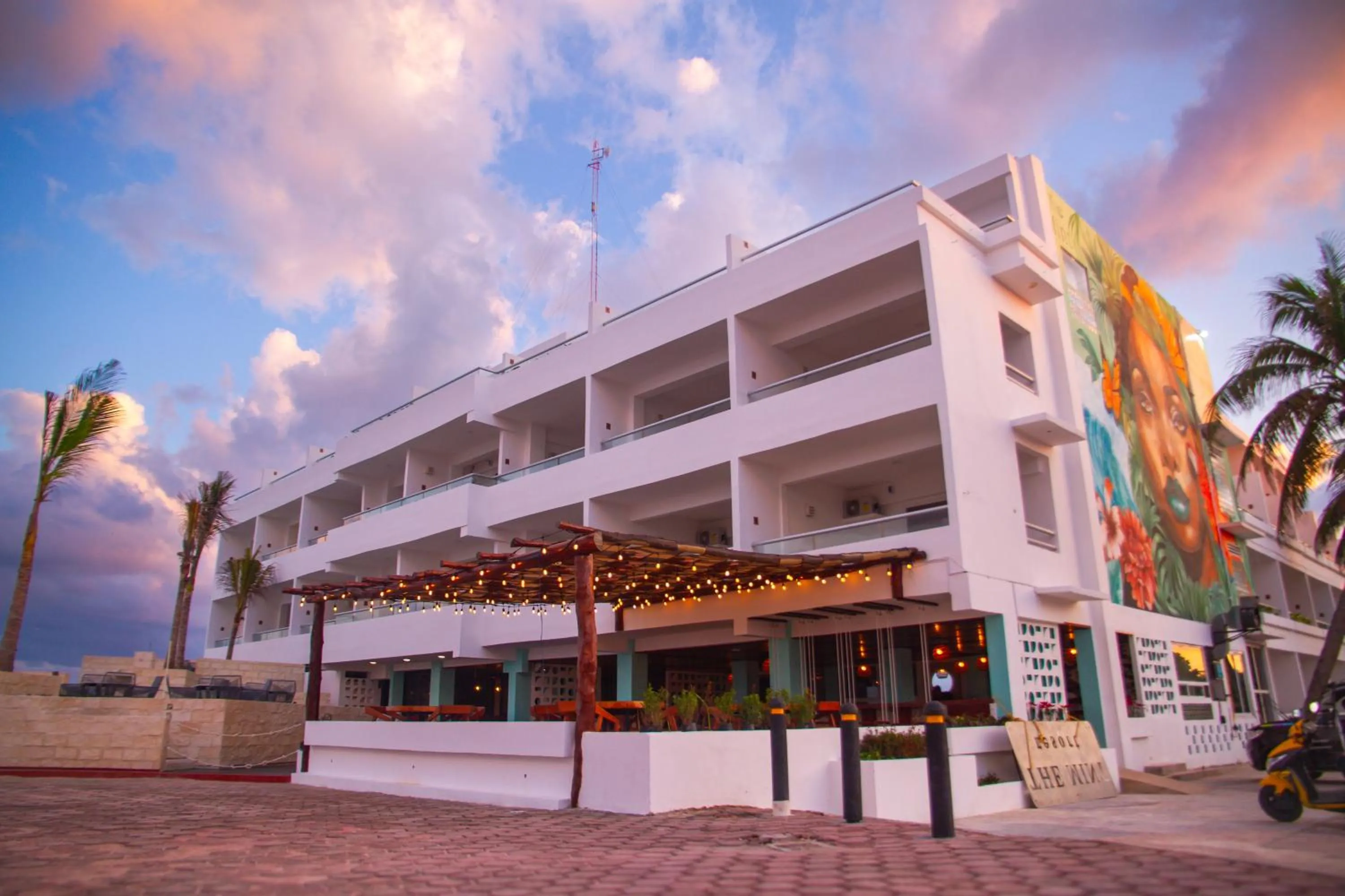 Property building in Ocean Drive Hotel