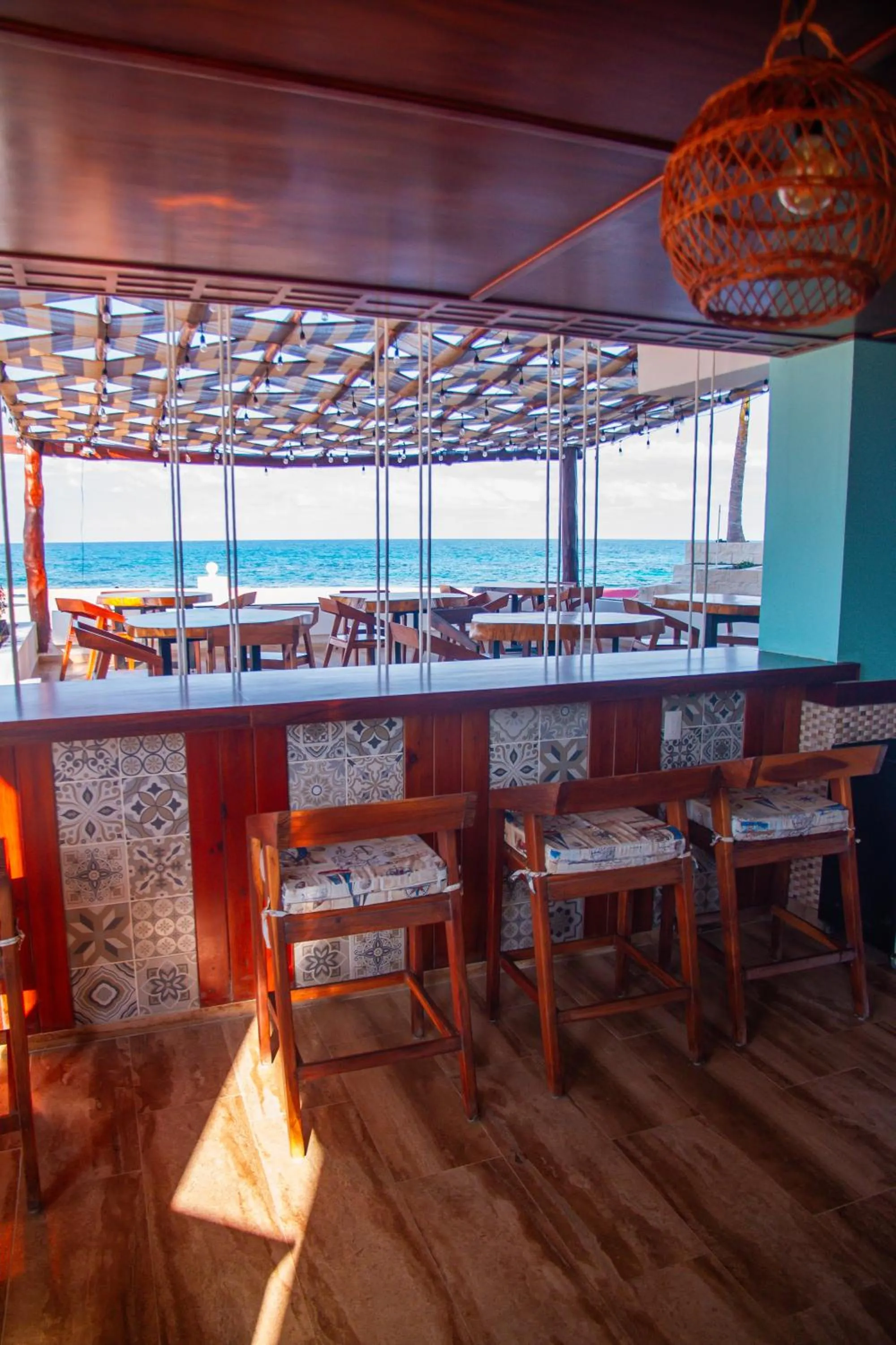 Restaurant/places to eat in Ocean Drive Hotel